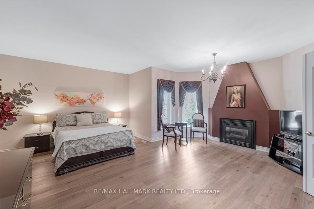 Photo 16 of 76 Deerchase Circle, Vaughan, Islington Woods — HOMEH