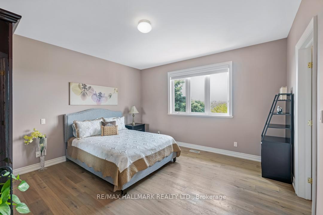 Photo 17 of 76 Deerchase Circle, Vaughan, Islington Woods — HOMEH