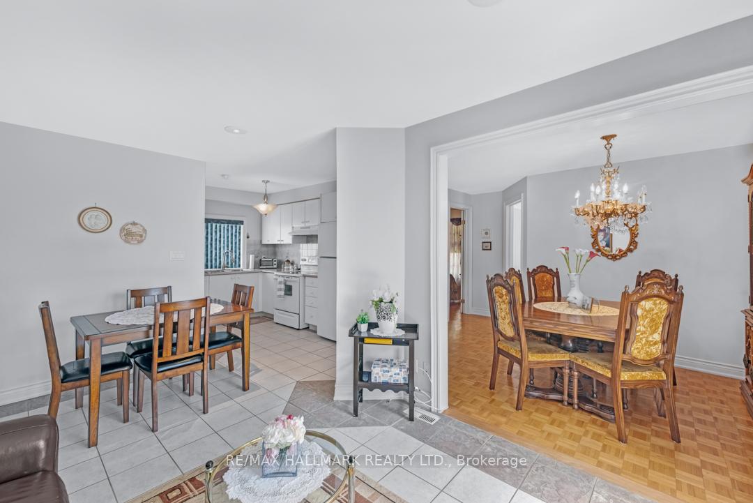 Photo 30 of 76 Deerchase Circle, Vaughan, Islington Woods — HOMEH