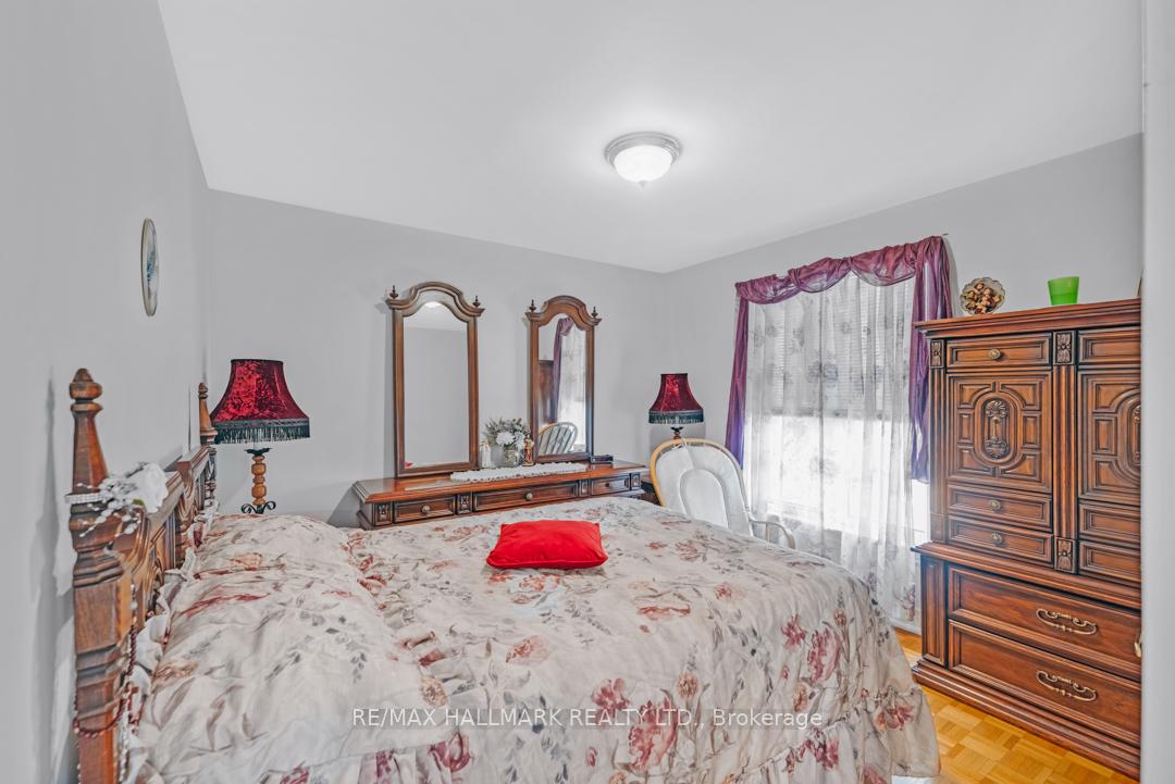 Photo 31 of 76 Deerchase Circle, Vaughan, Islington Woods — HOMEH