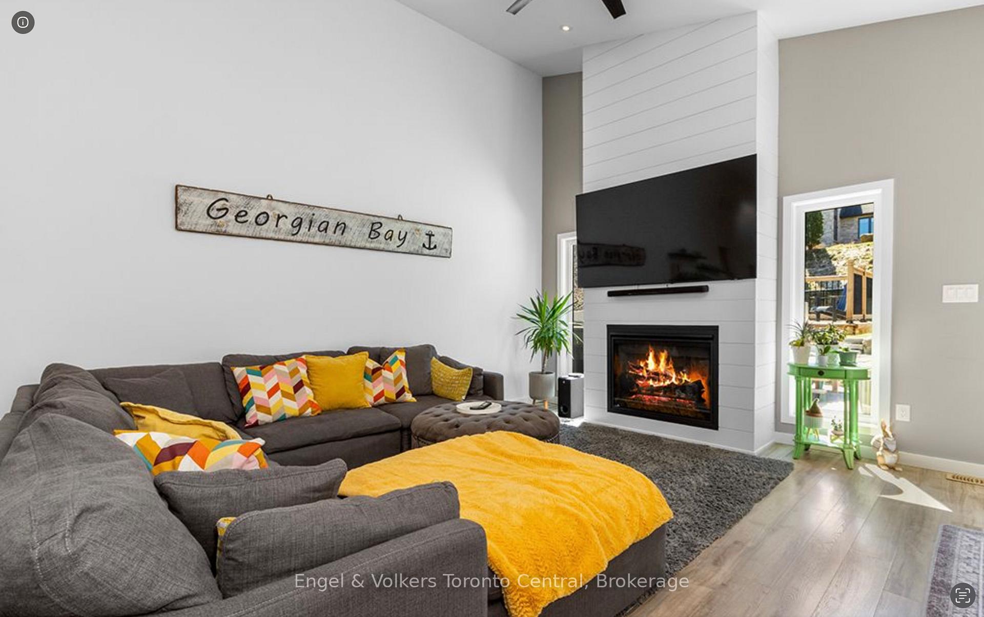 Photo 41 of 131 Arthur Street E, Blue Mountains — HOMEH