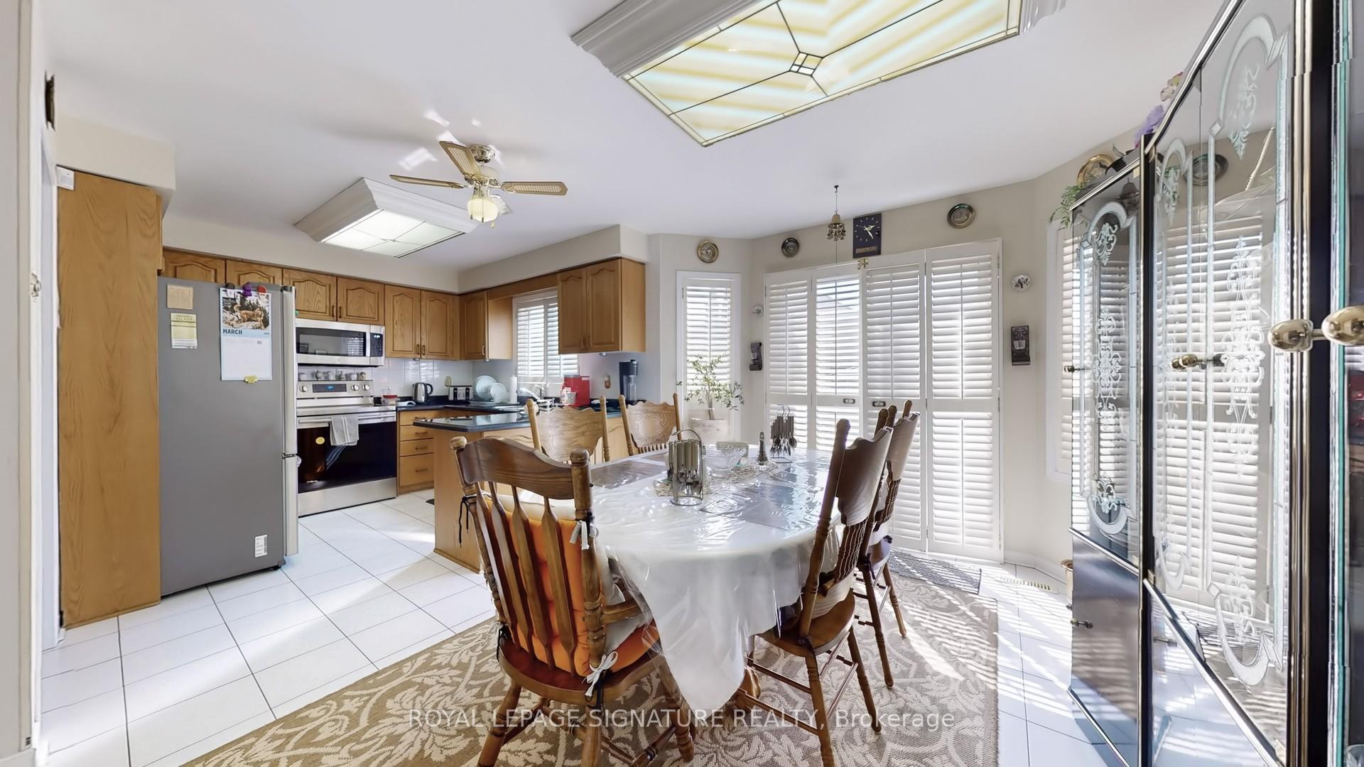 Photo 9 of 180 Kingknoll Drive, Brampton, Fletcher's Creek South — HOMEH