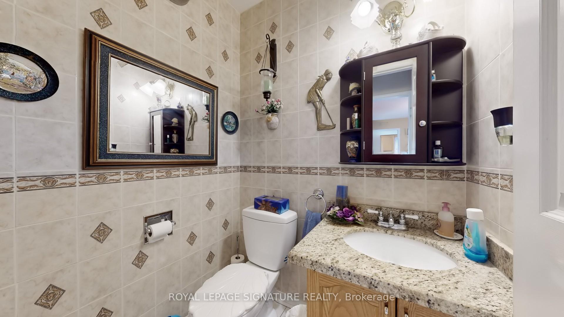 Photo 14 of 180 Kingknoll Drive, Brampton, Fletcher's Creek South — HOMEH