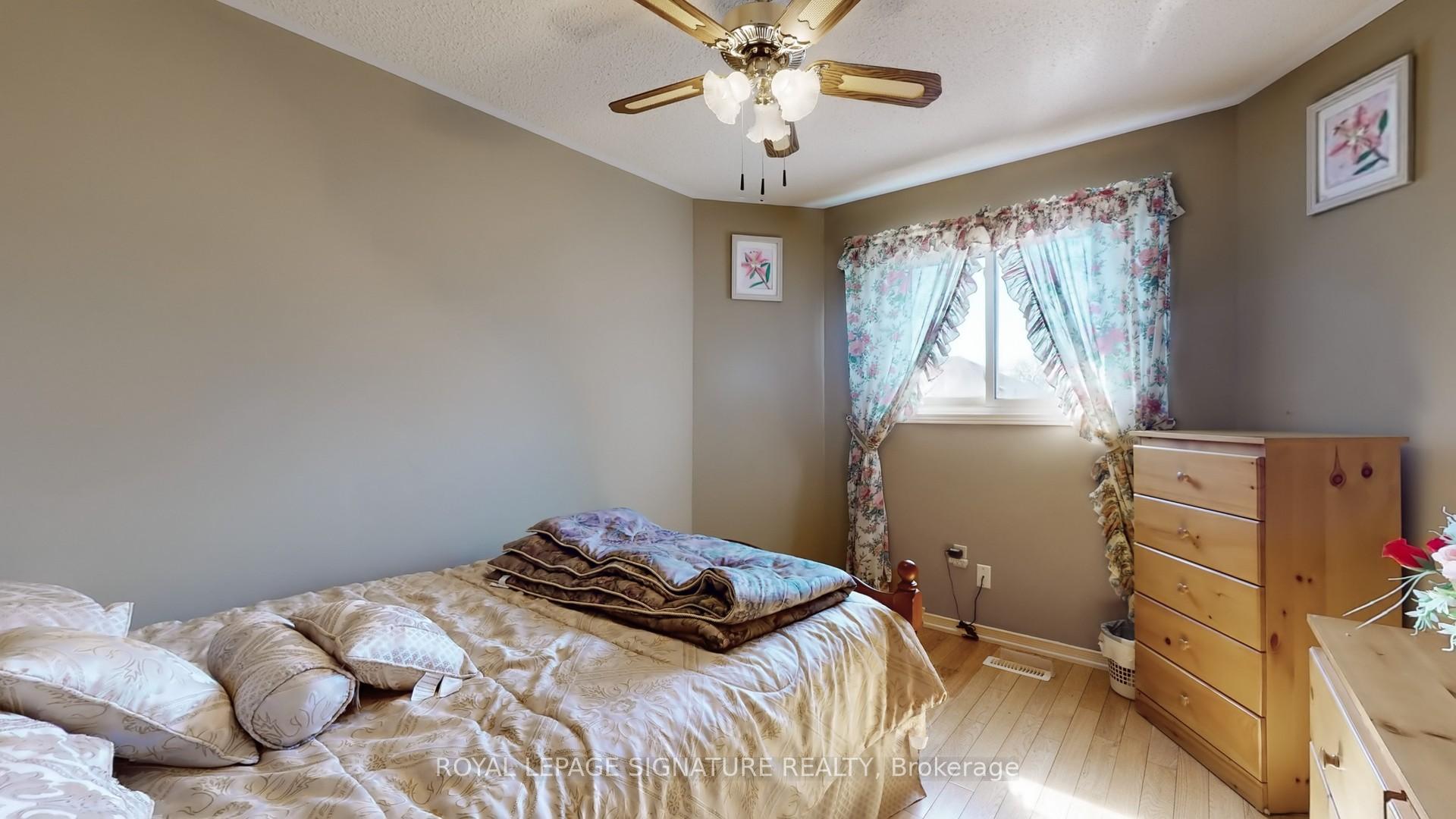 Photo 19 of 180 Kingknoll Drive, Brampton, Fletcher's Creek South — HOMEH