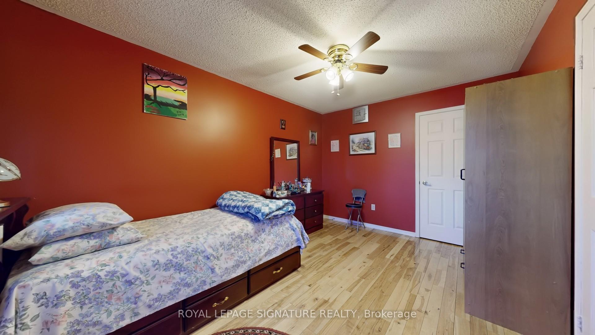 Photo 23 of 180 Kingknoll Drive, Brampton, Fletcher's Creek South — HOMEH
