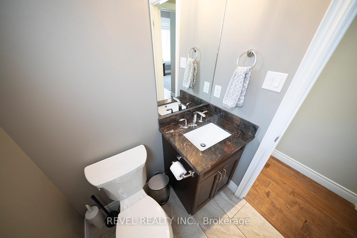 Photo 4 of Unit 2, 158 Willow Street, Brant, Paris — HOMEH