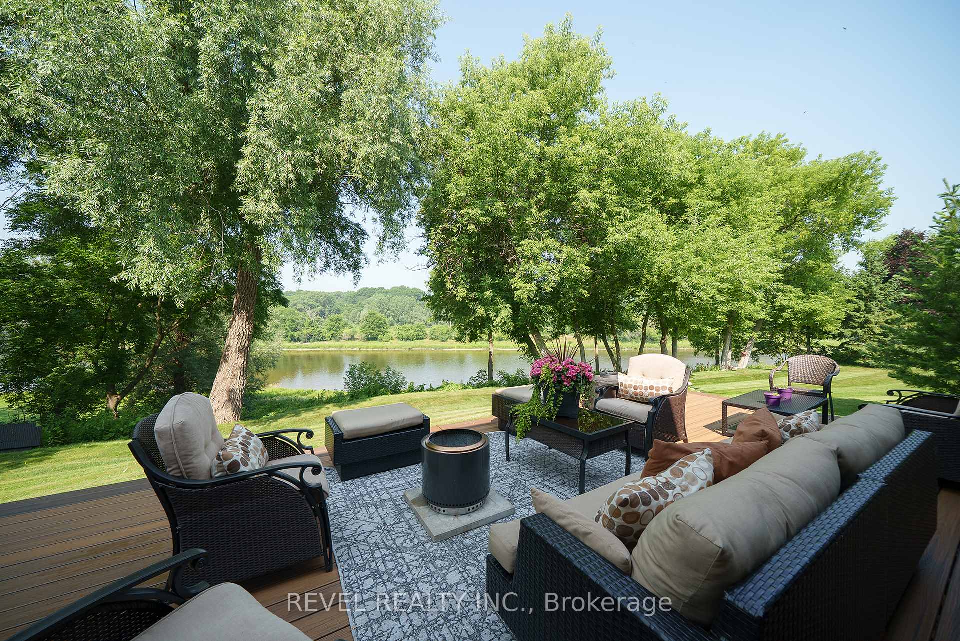 Photo 29 of Unit 2, 158 Willow Street, Brant, Paris — HOMEH