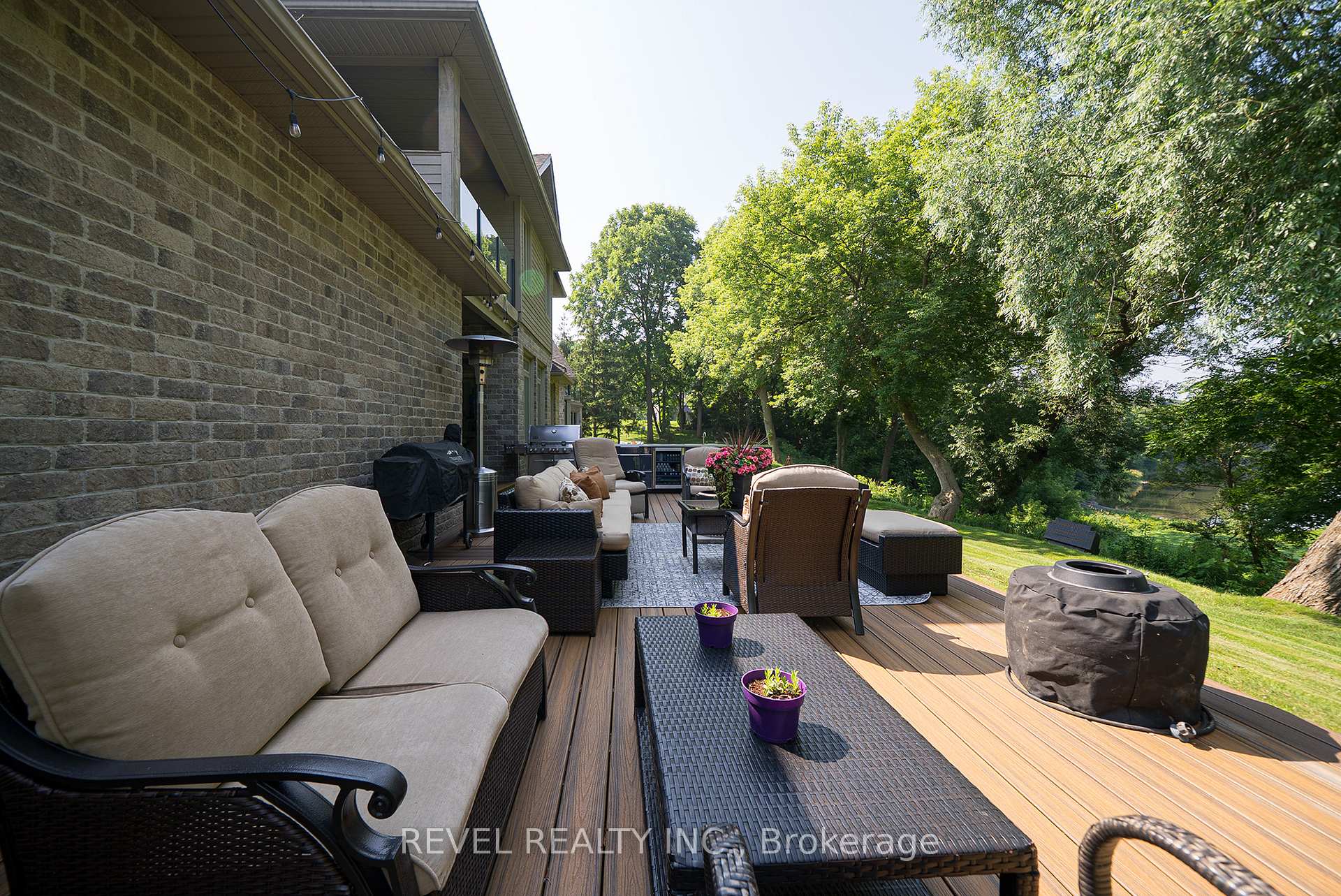 Photo 30 of Unit 2, 158 Willow Street, Brant, Paris — HOMEH