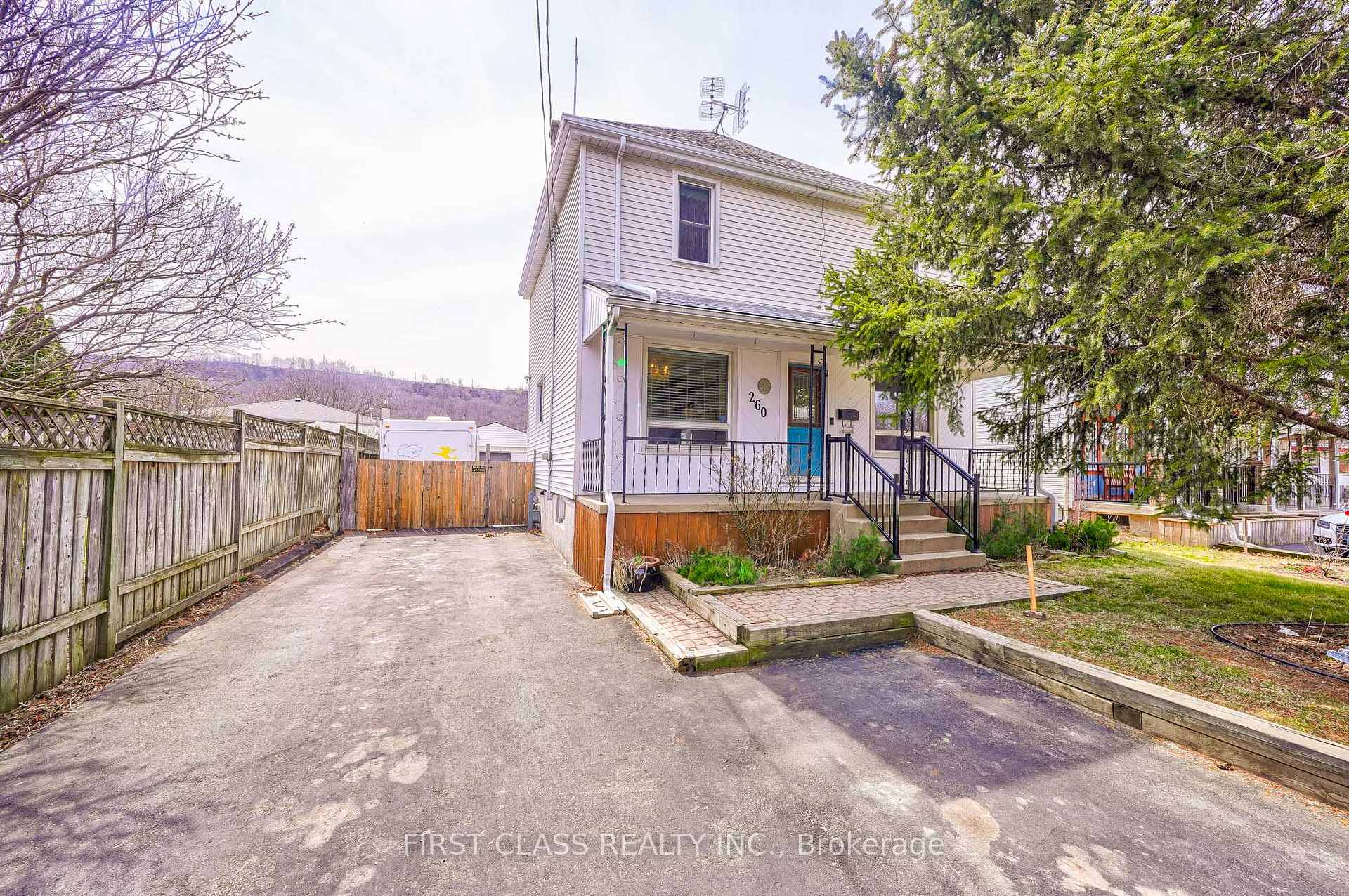Photo 1 of 260 King Street E, Hamilton, Stoney Creek — HOMEH