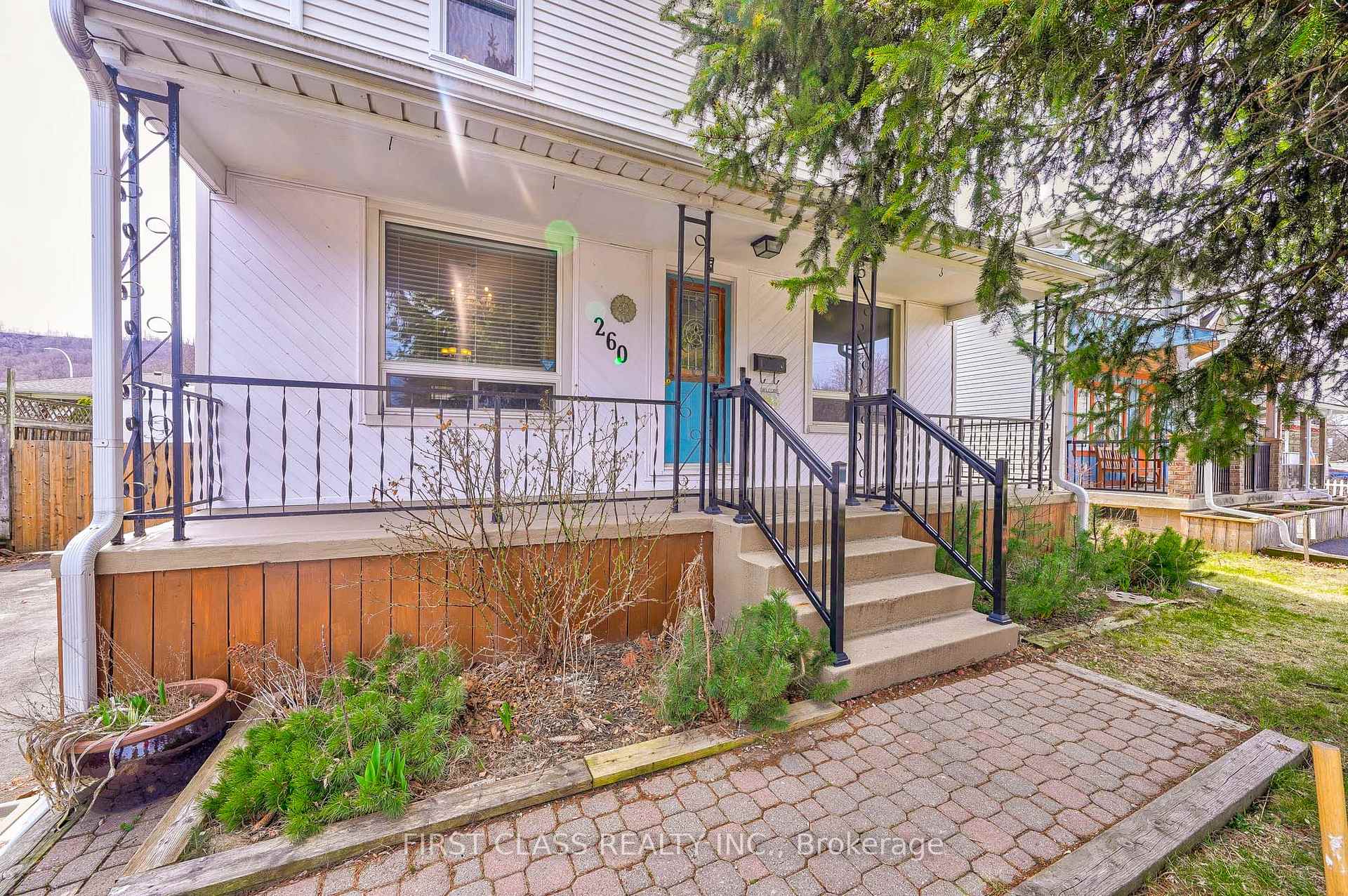 Photo 8 of 260 King Street E, Hamilton, Stoney Creek — HOMEH