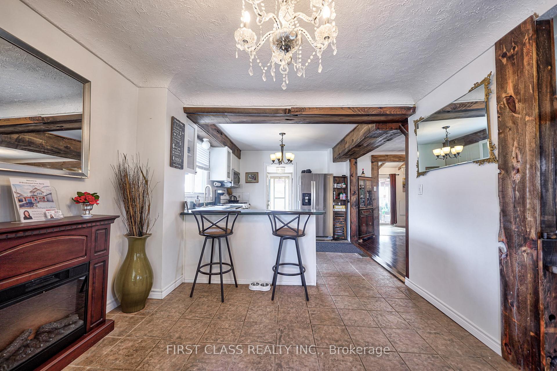 Photo 5 of 260 King Street E, Hamilton, Stoney Creek — HOMEH