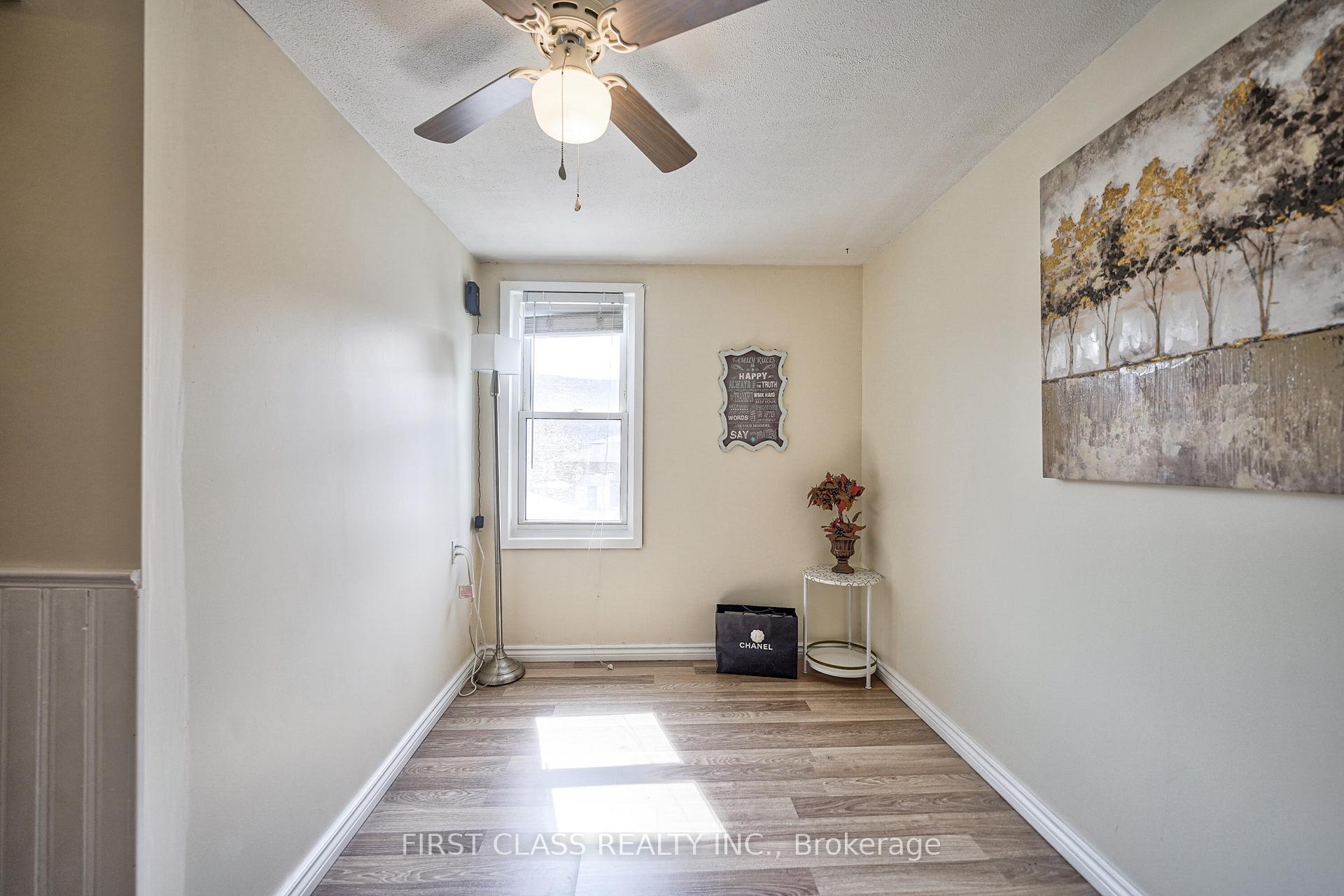 Photo 26 of 260 King Street E, Hamilton, Stoney Creek — HOMEH