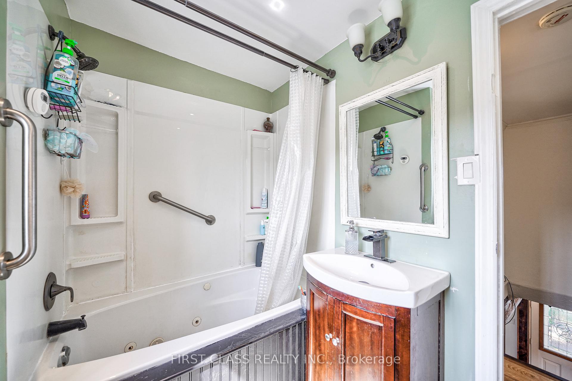 Photo 21 of 260 King Street E, Hamilton, Stoney Creek — HOMEH