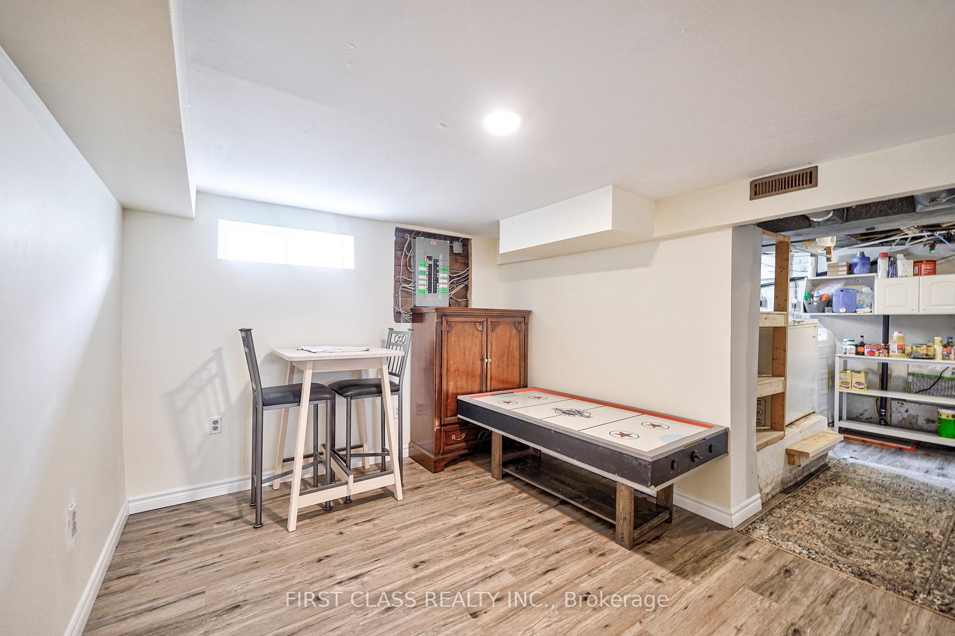 Photo 29 of 260 King Street E, Hamilton, Stoney Creek — HOMEH