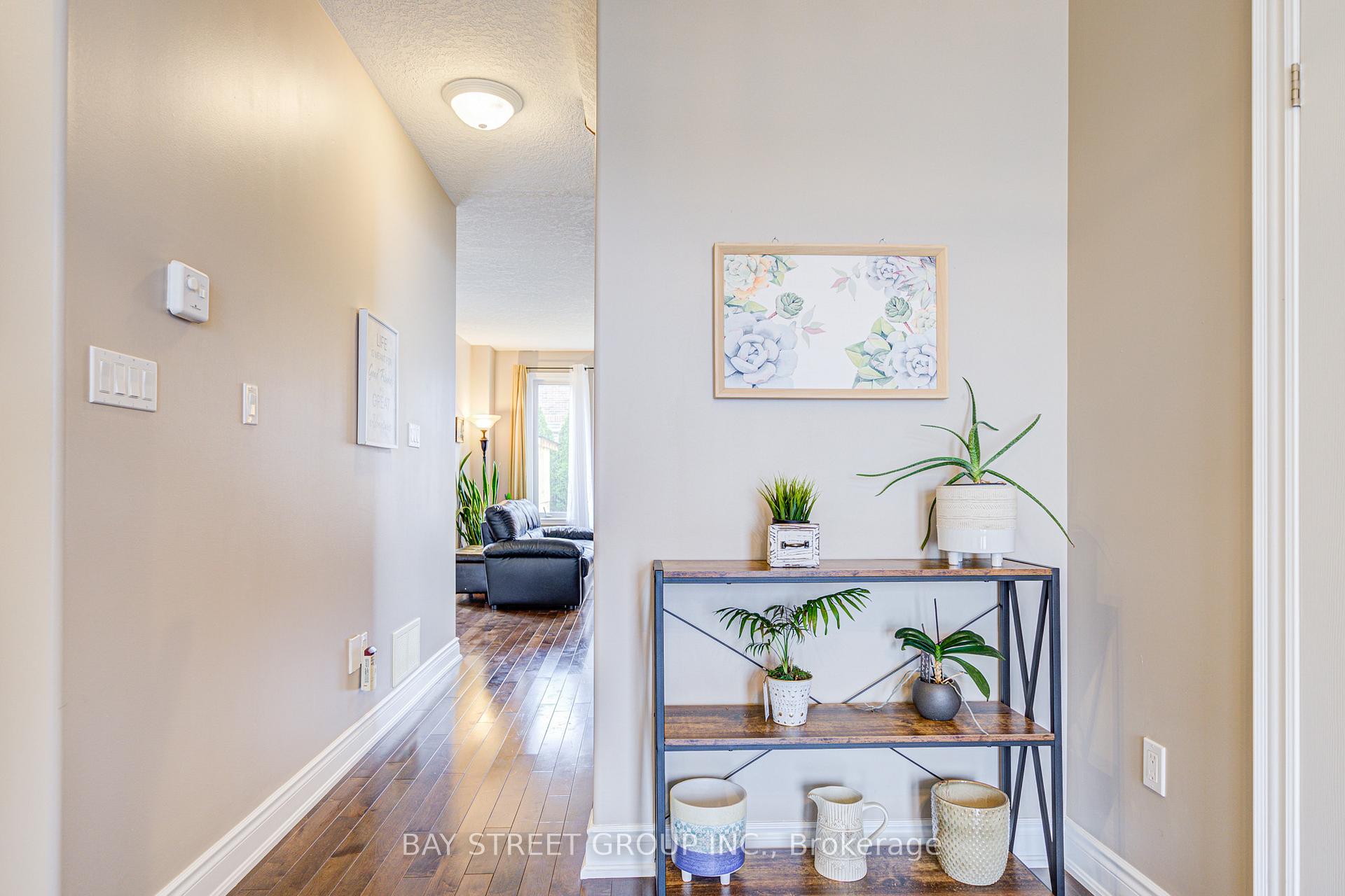 Photo 46 of 77 Graihawk Drive, Barrie, Ardagh — HOMEH