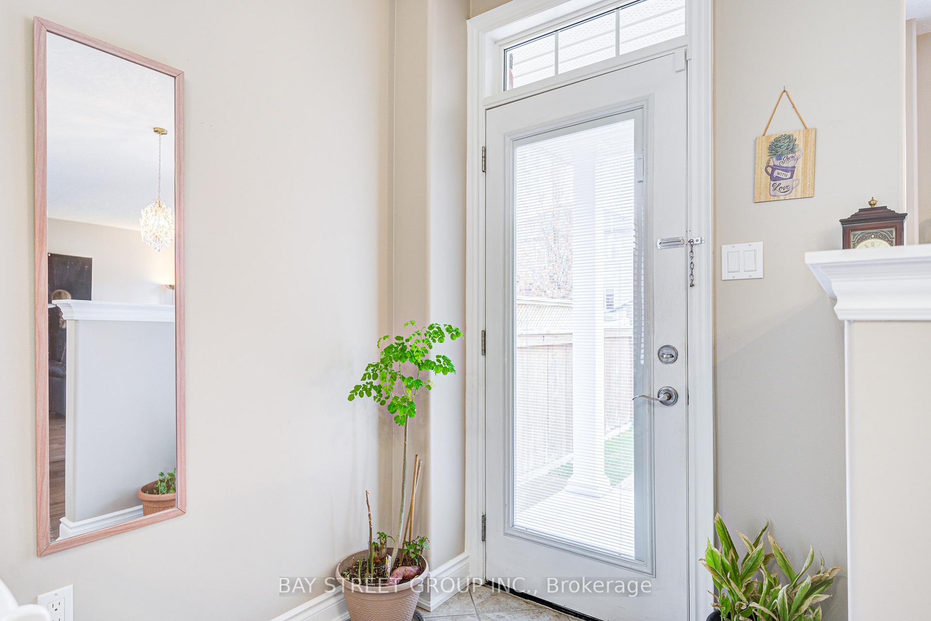 Photo 43 of 77 Graihawk Drive, Barrie, Ardagh — HOMEH