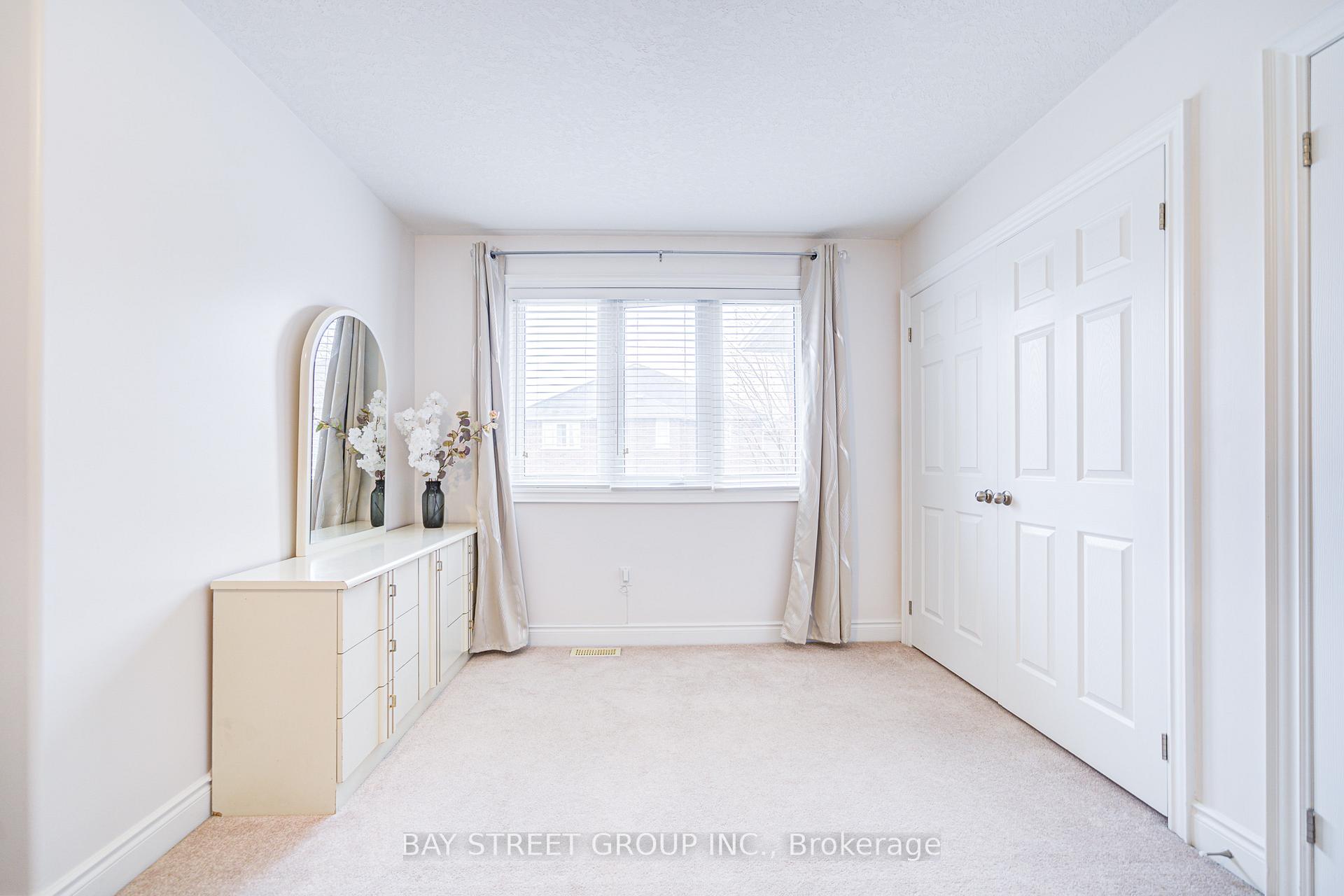 Photo 30 of 77 Graihawk Drive, Barrie, Ardagh — HOMEH