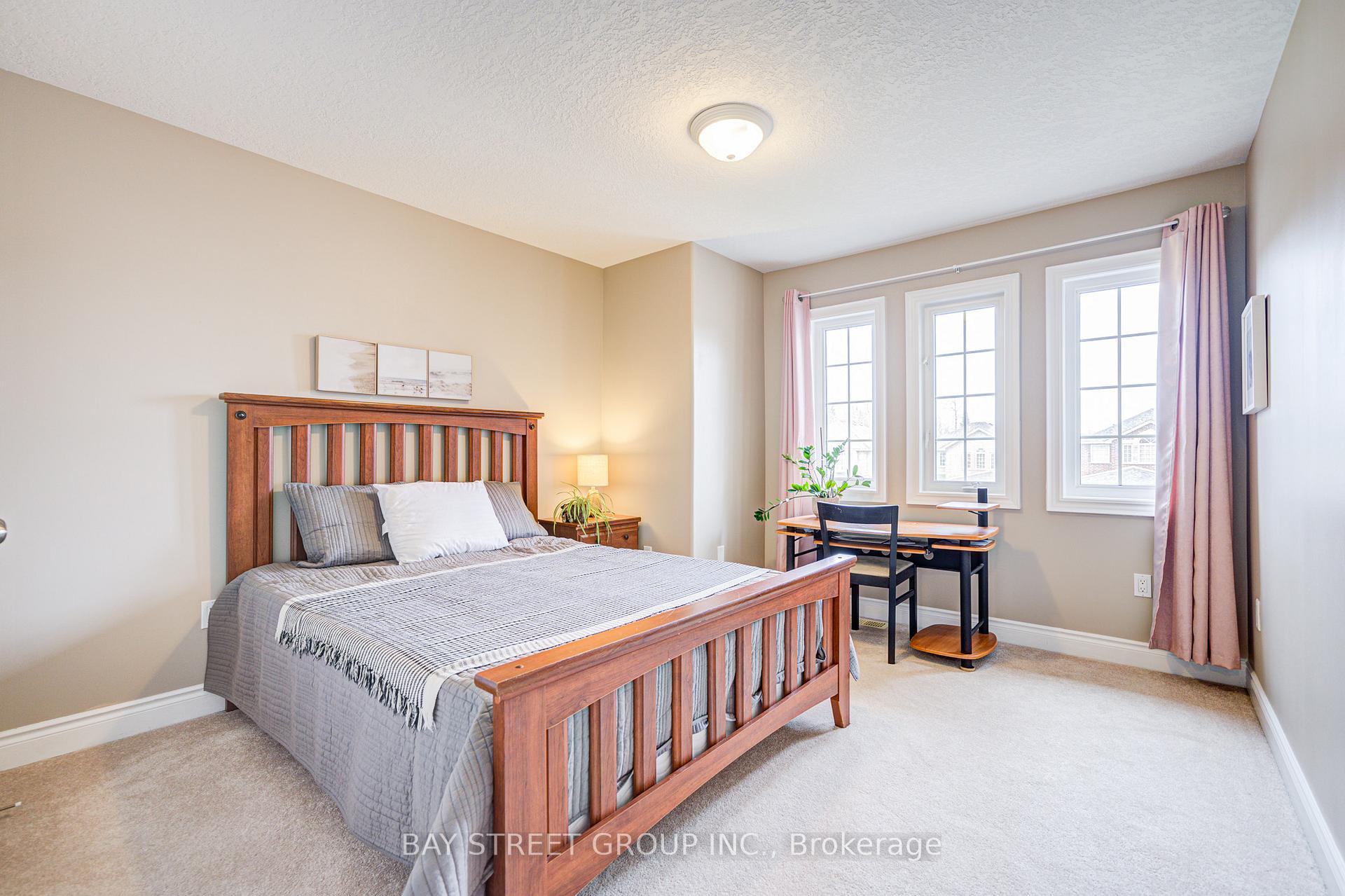 Photo 28 of 77 Graihawk Drive, Barrie, Ardagh — HOMEH