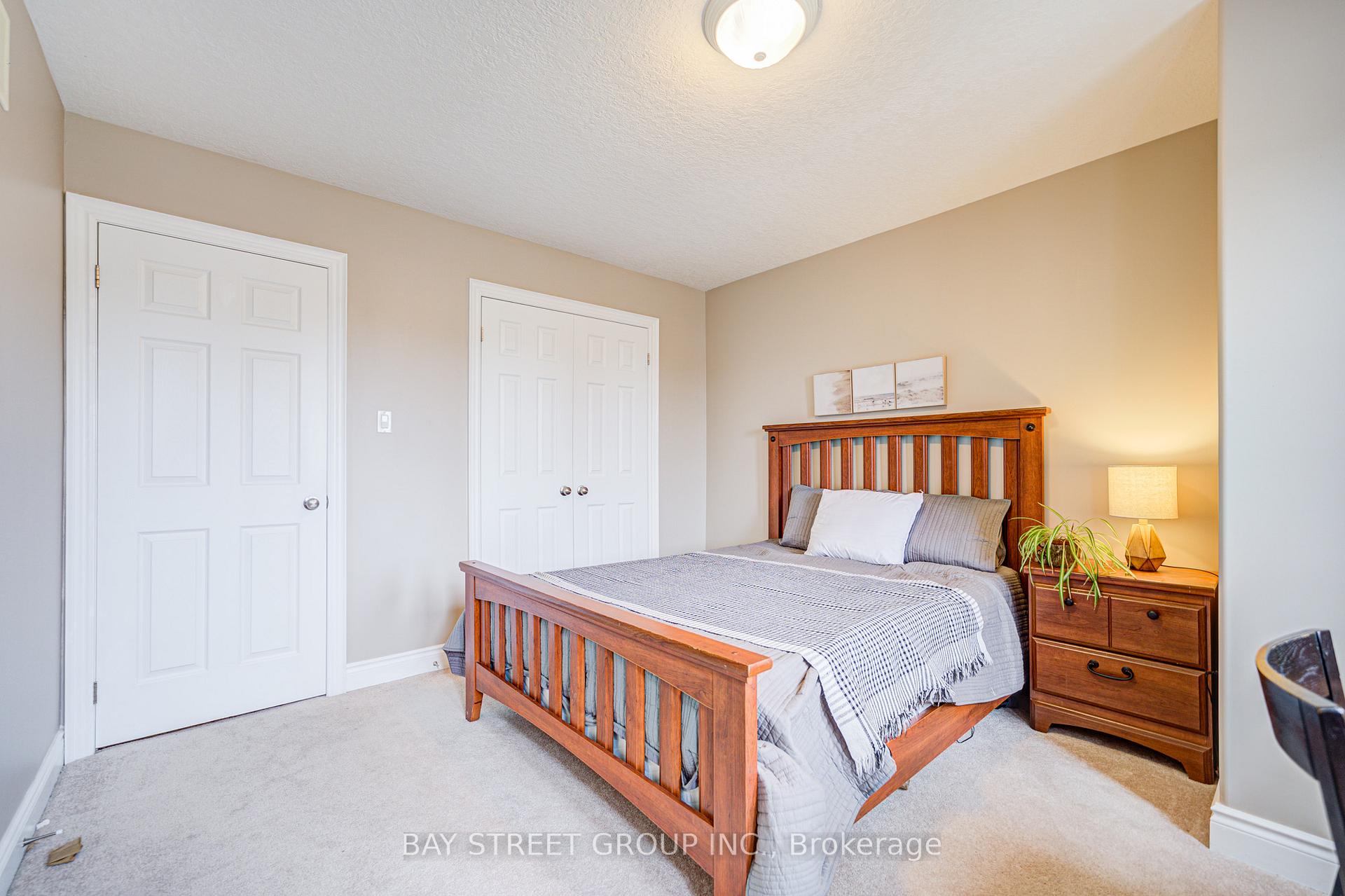 Photo 33 of 77 Graihawk Drive, Barrie, Ardagh — HOMEH