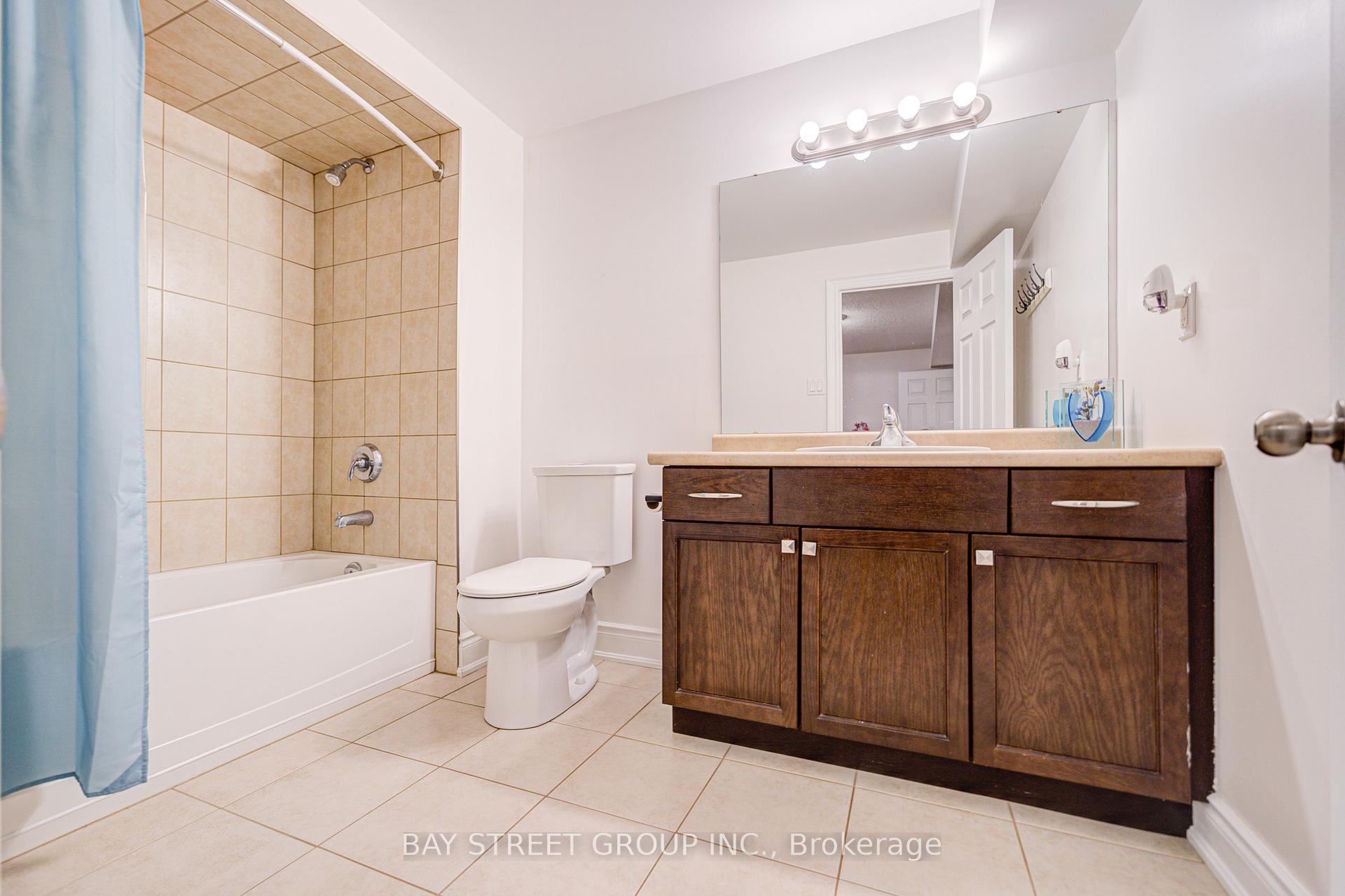 Photo 39 of 77 Graihawk Drive, Barrie, Ardagh — HOMEH