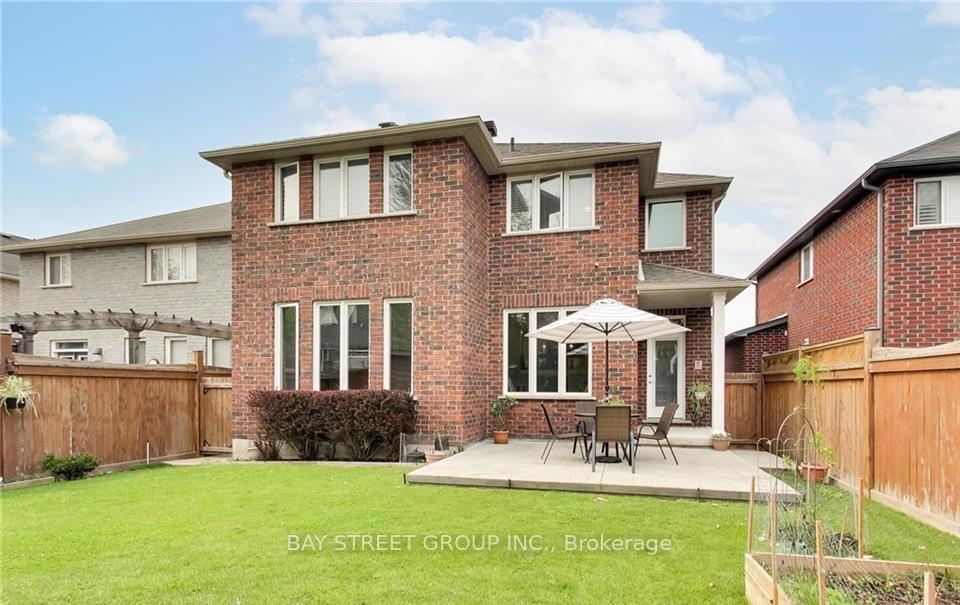Photo 25 of 77 Graihawk Drive, Barrie, Ardagh — HOMEH