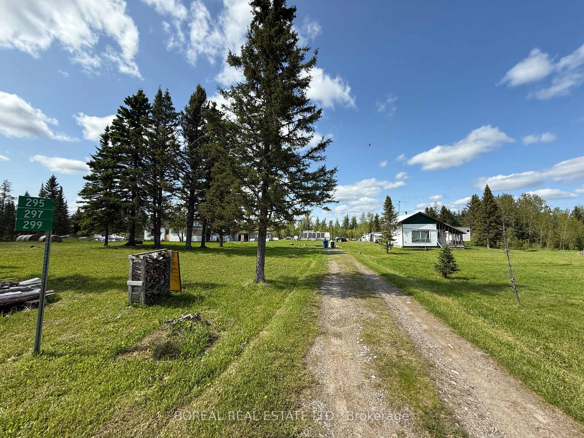 Photo 7 of 295-299 Bentley Lake Road, Cochrane — HOMEH