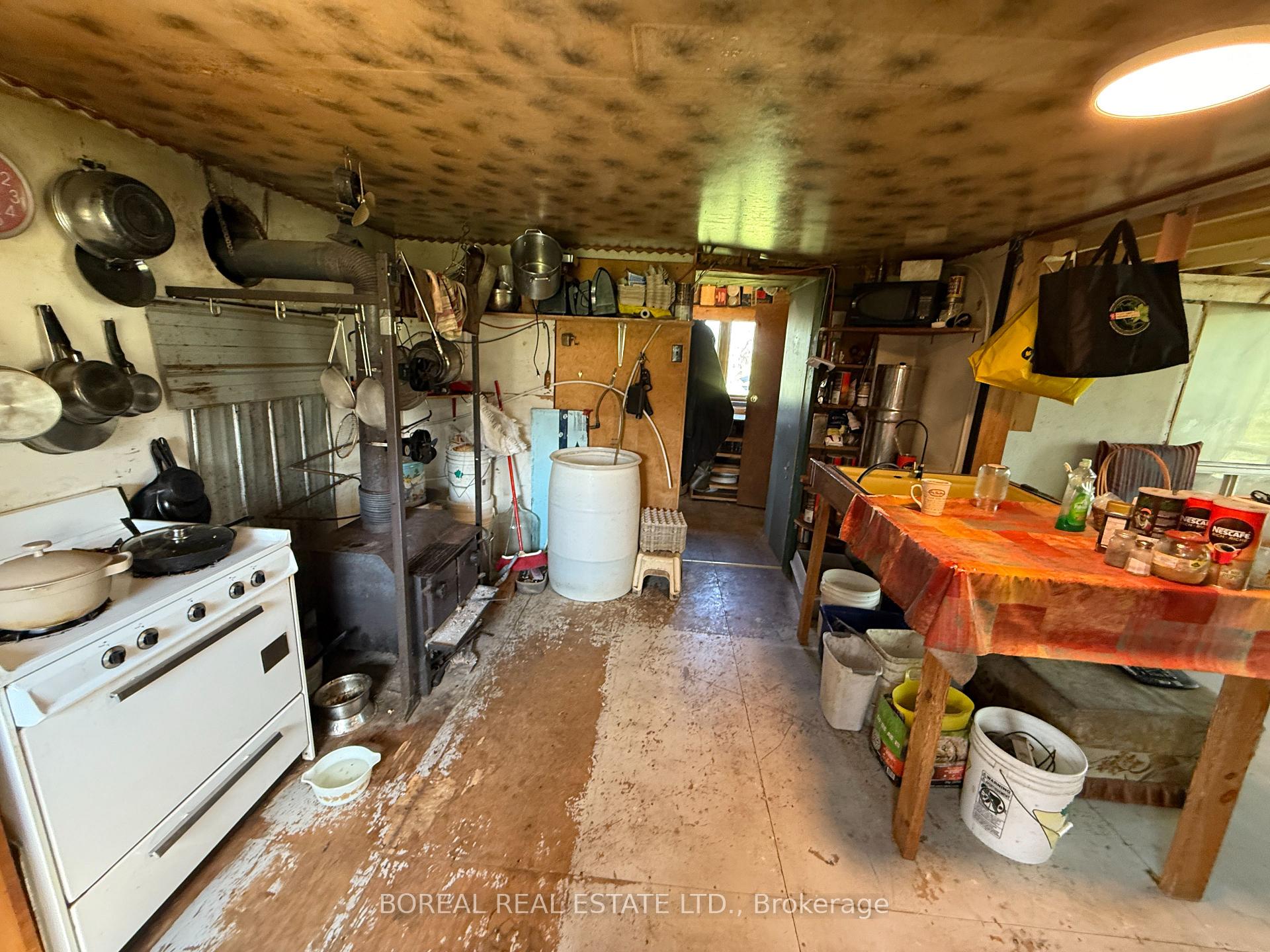 Photo 6 of 295-299 Bentley Lake Road, Cochrane — HOMEH