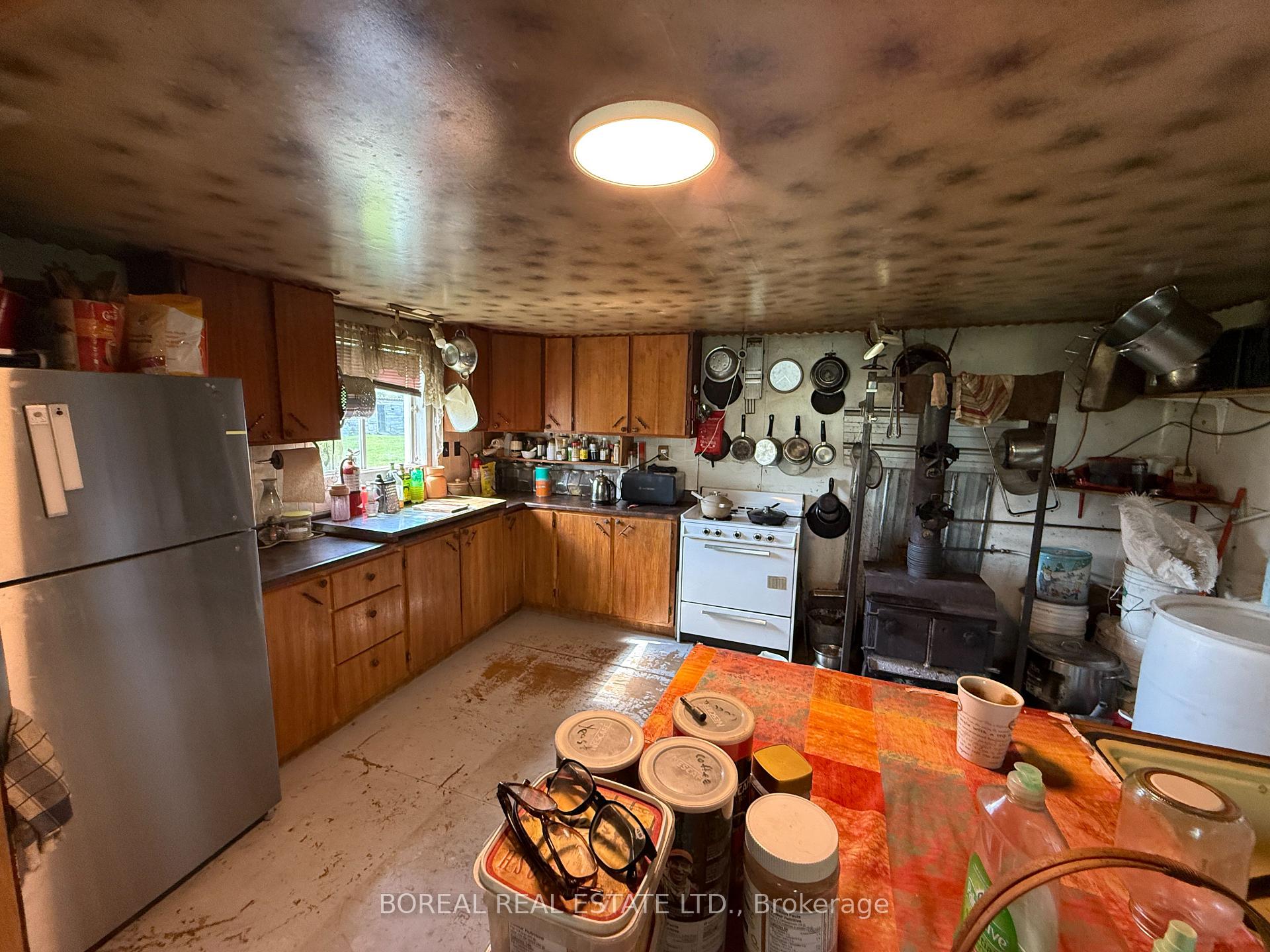 Photo 14 of 295-299 Bentley Lake Road, Cochrane — HOMEH