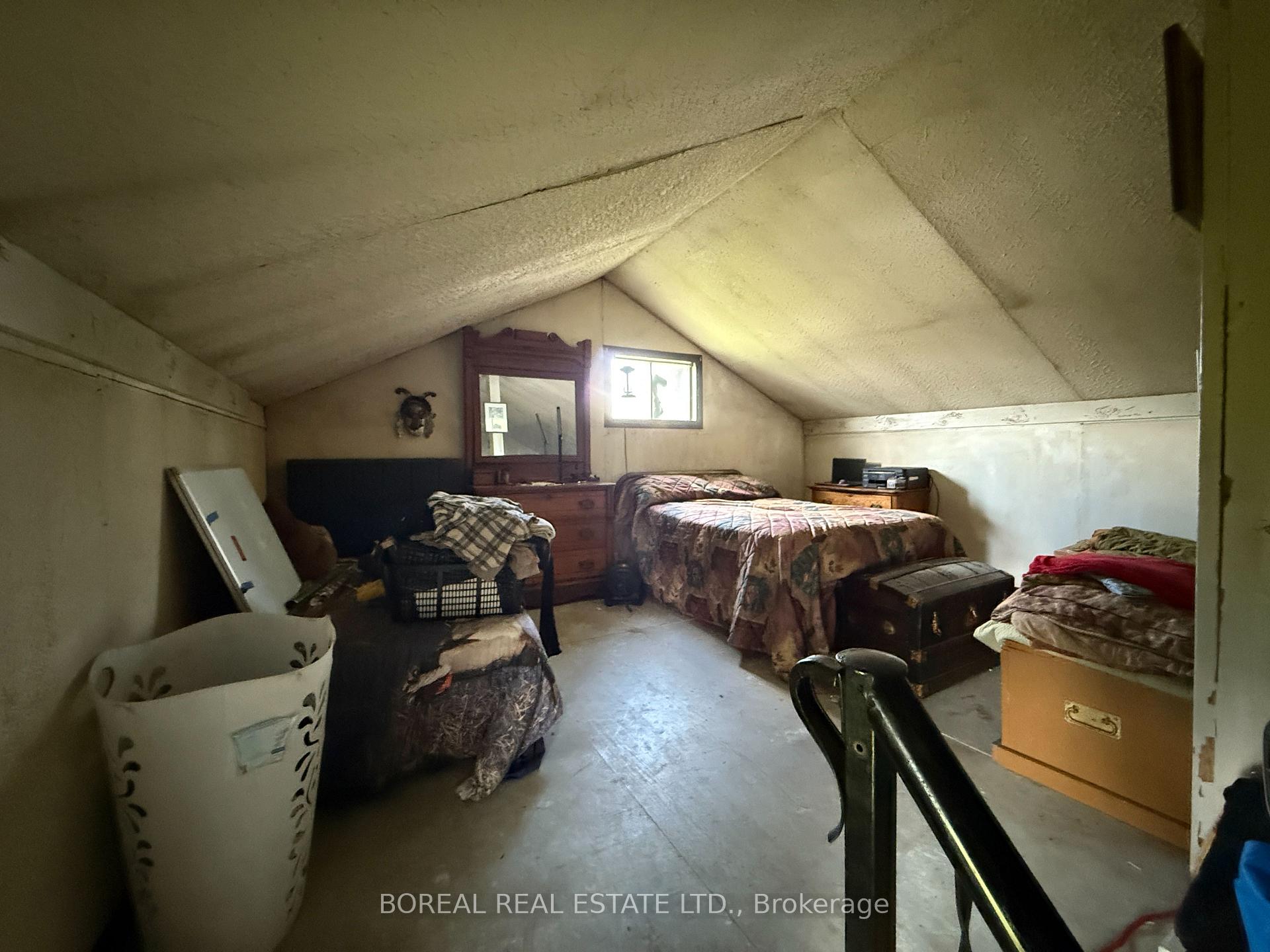Photo 8 of 295-299 Bentley Lake Road, Cochrane — HOMEH