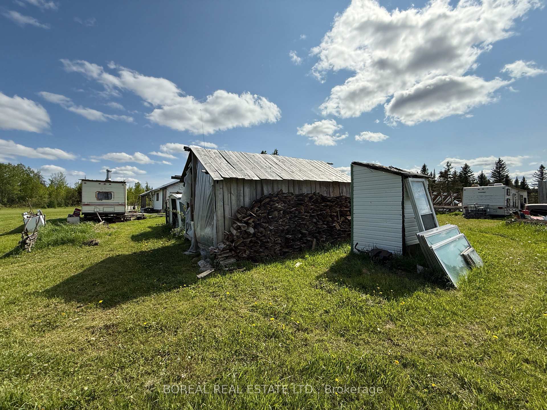 Photo 39 of 295-299 Bentley Lake Road, Cochrane — HOMEH