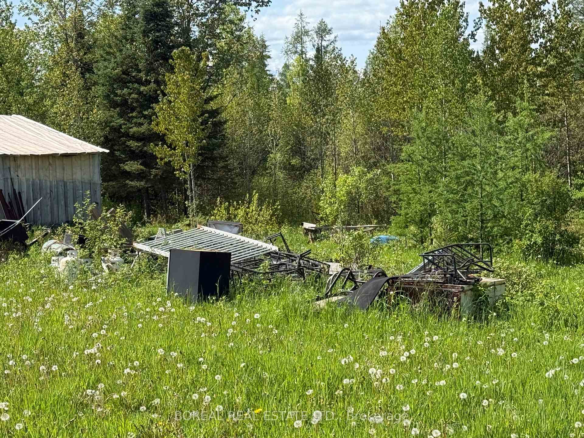 Photo 23 of 295-299 Bentley Lake Road, Cochrane — HOMEH
