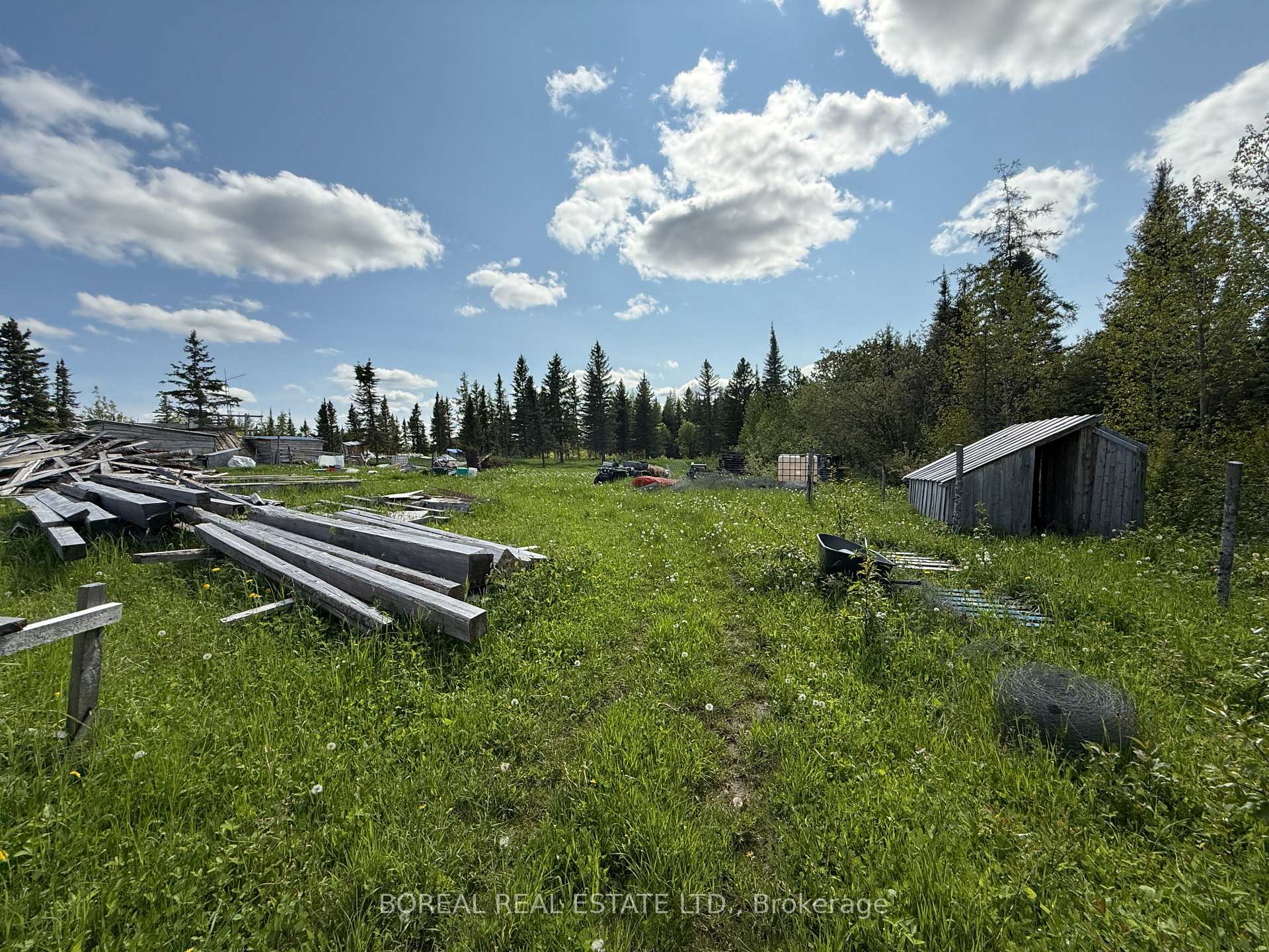 Photo 26 of 295-299 Bentley Lake Road, Cochrane — HOMEH