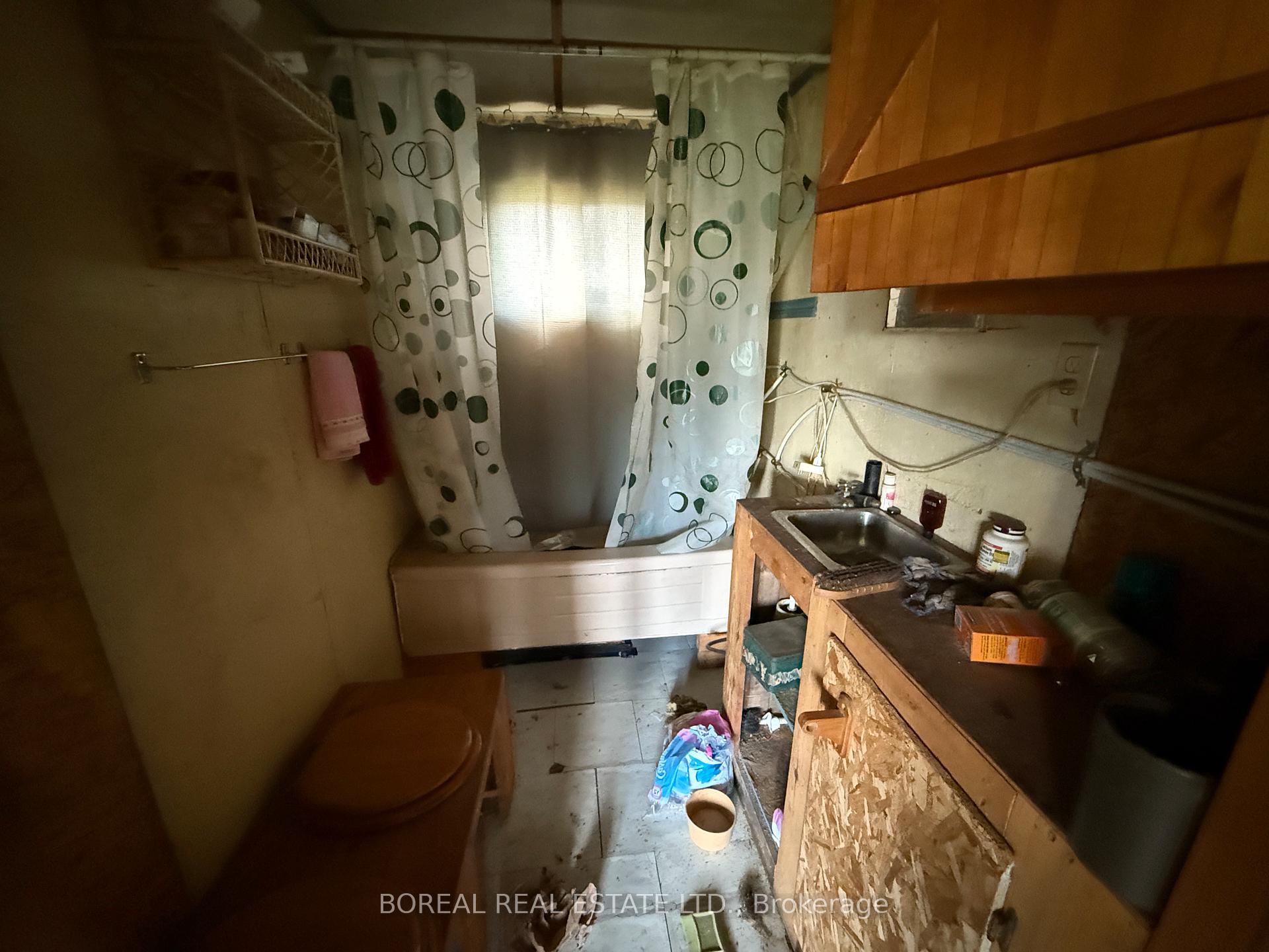 Photo 47 of 295-299 Bentley Lake Road, Cochrane — HOMEH
