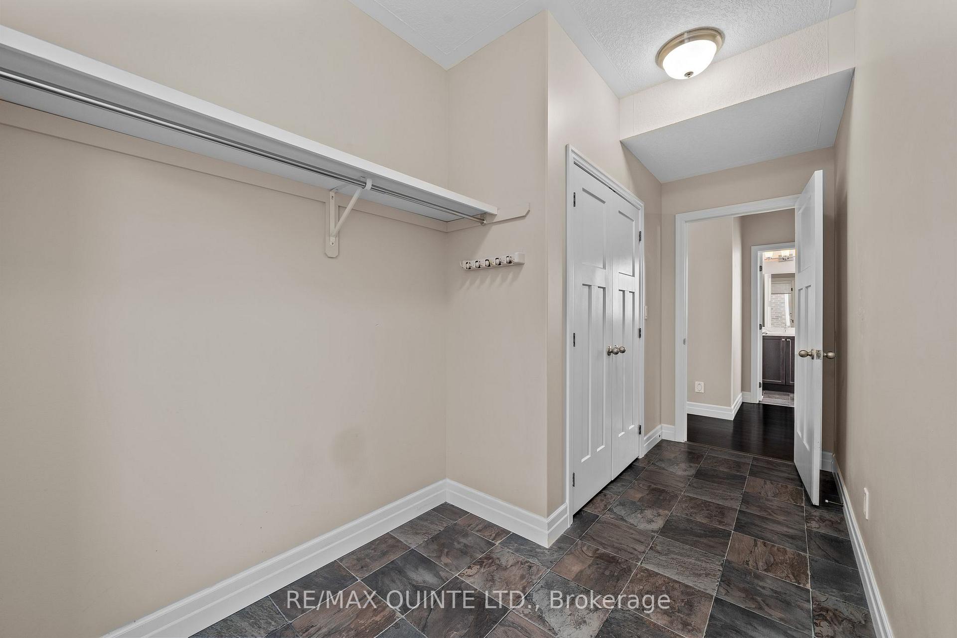 Photo 18 of 75 Spruce Gardens, Belleville, Belleville Ward — HOMEH