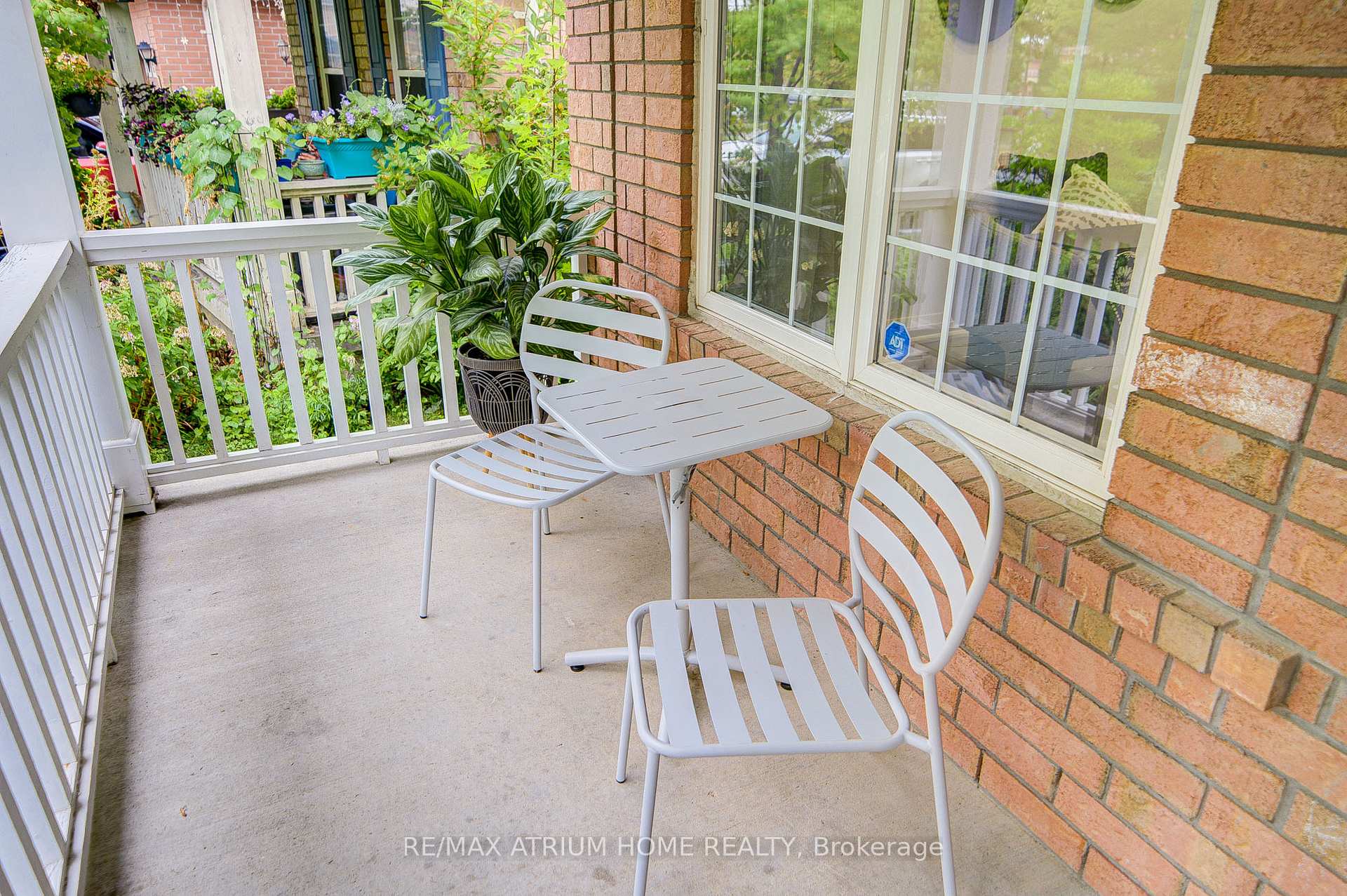 Photo 3 of 37 Landsdown Crescent, Markham, Wismer — HOMEH