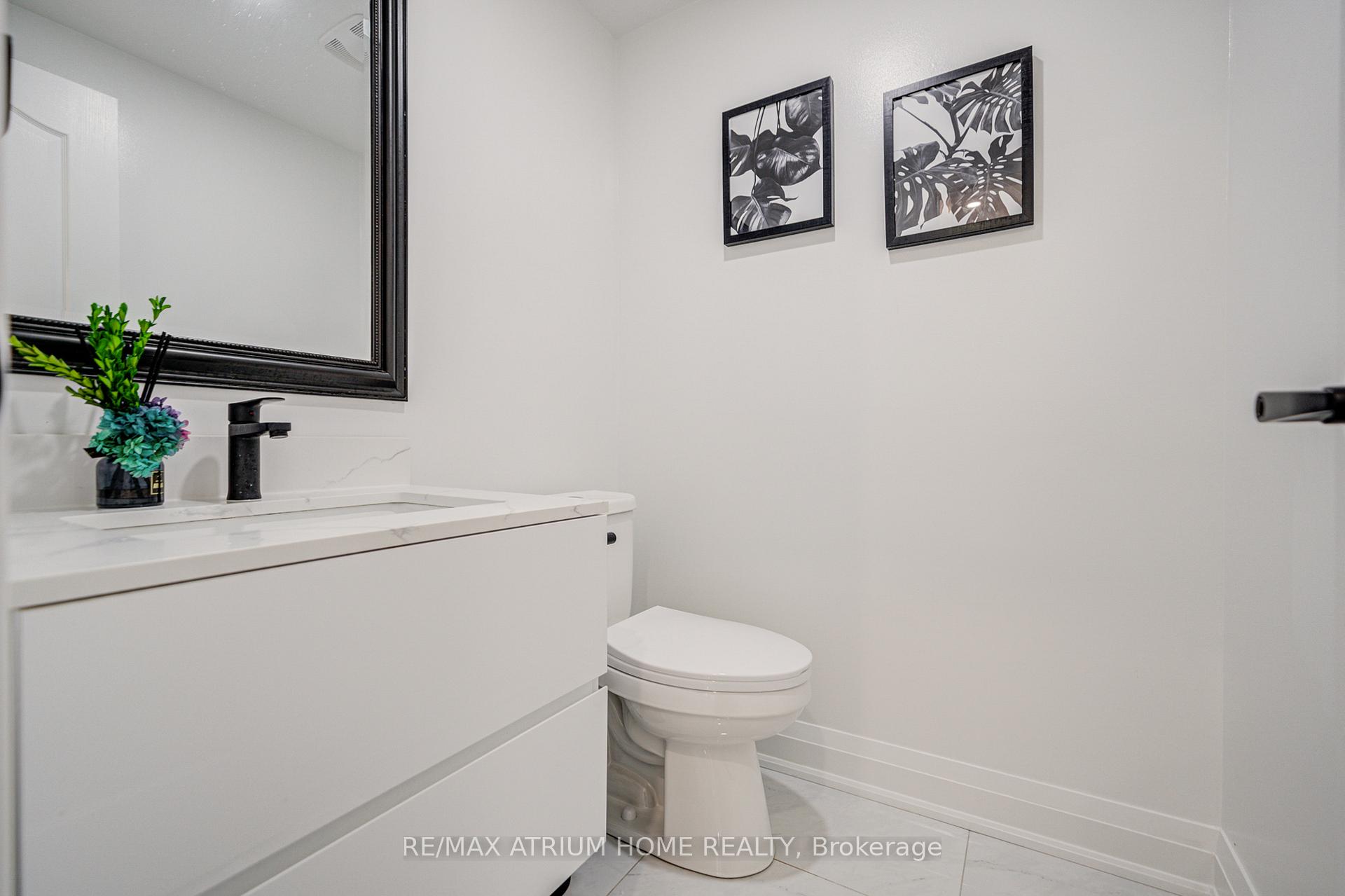 Photo 4 of 37 Landsdown Crescent, Markham, Wismer — HOMEH