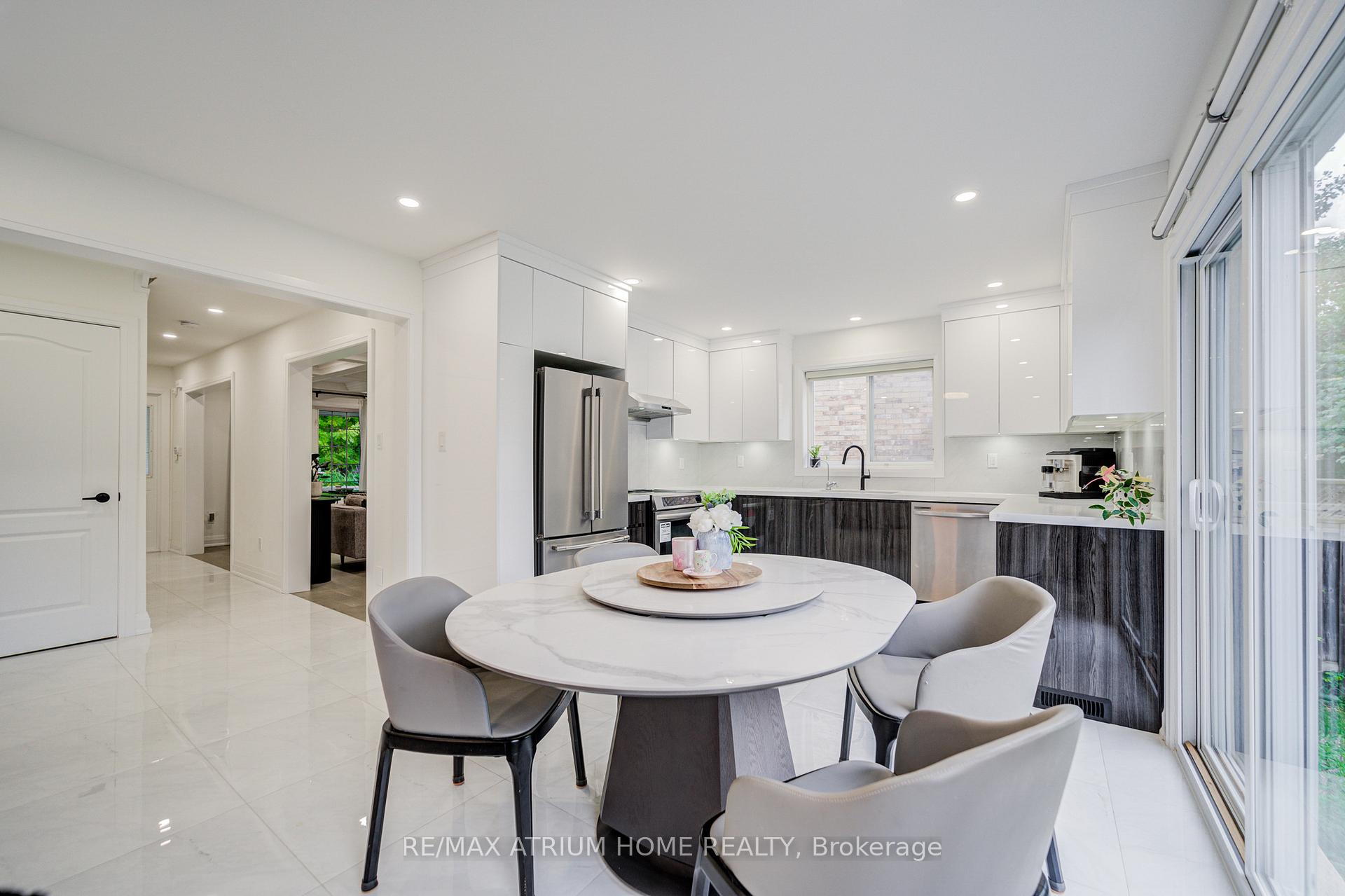 Photo 32 of 37 Landsdown Crescent, Markham, Wismer — HOMEH