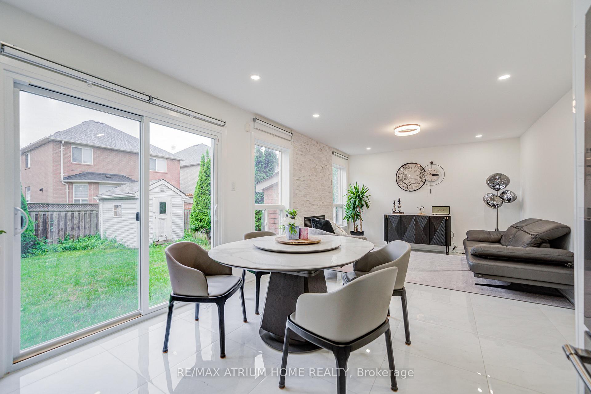Photo 24 of 37 Landsdown Crescent, Markham, Wismer — HOMEH