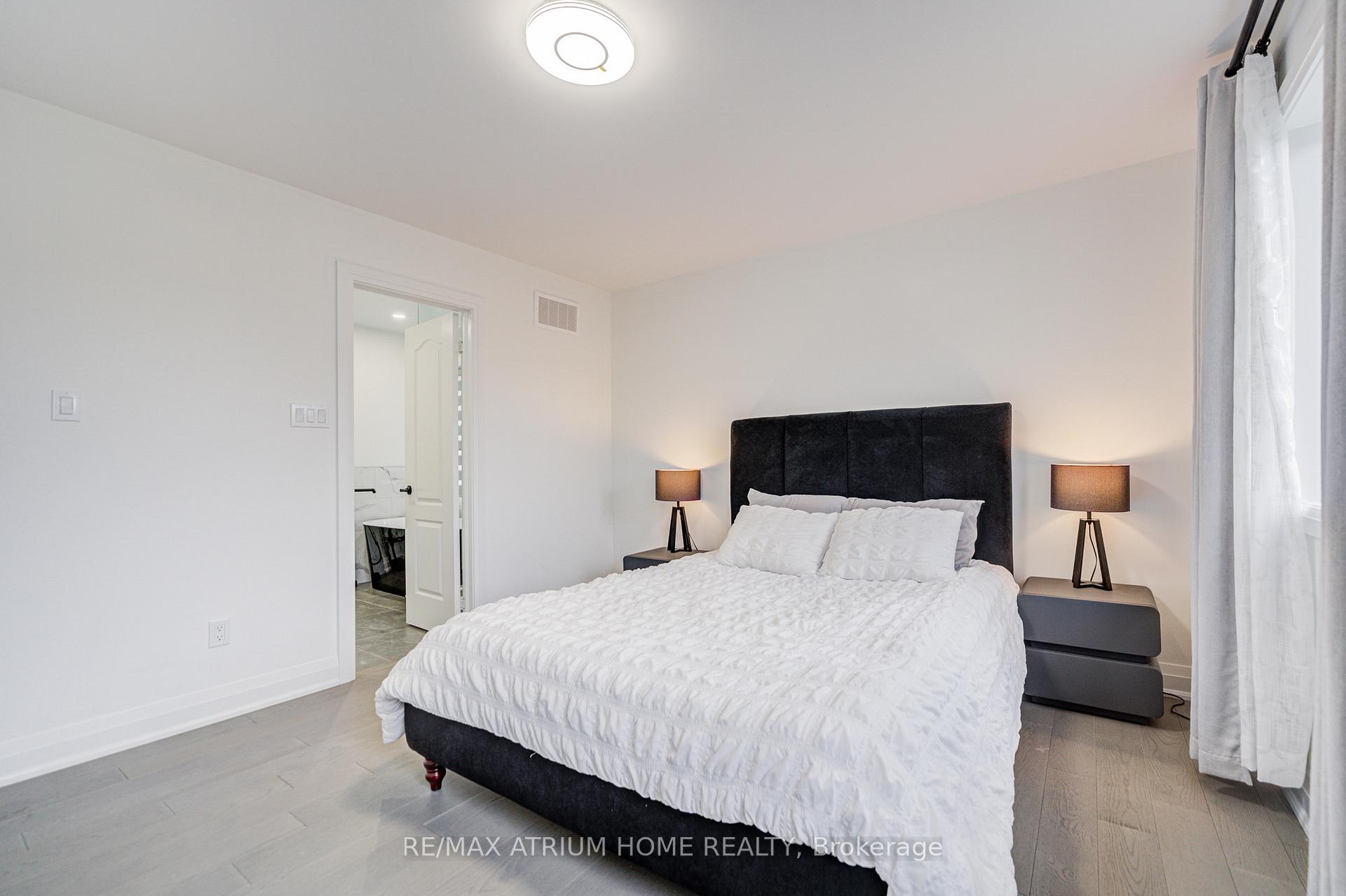 Photo 23 of 37 Landsdown Crescent, Markham, Wismer — HOMEH