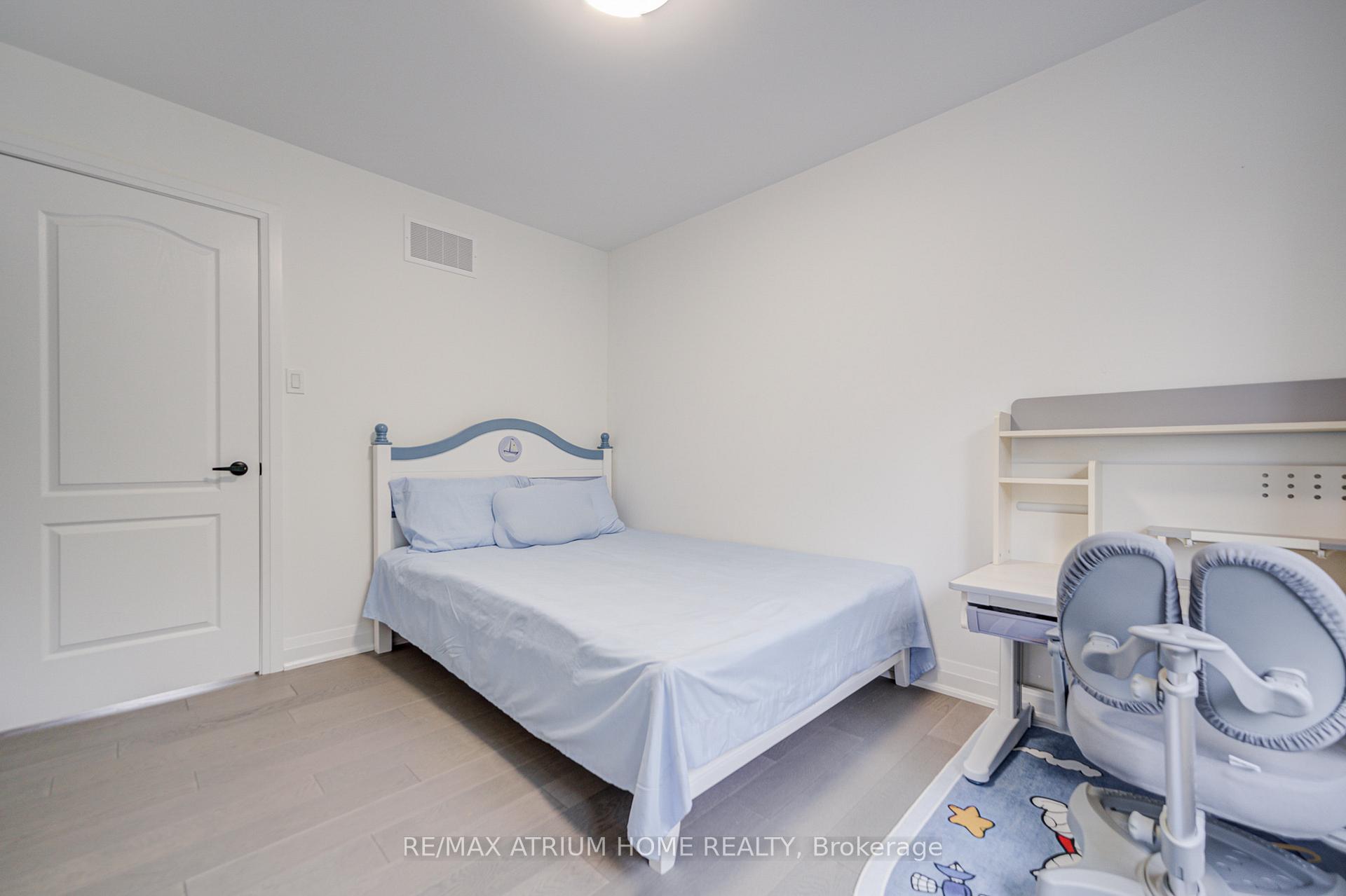 Photo 36 of 37 Landsdown Crescent, Markham, Wismer — HOMEH
