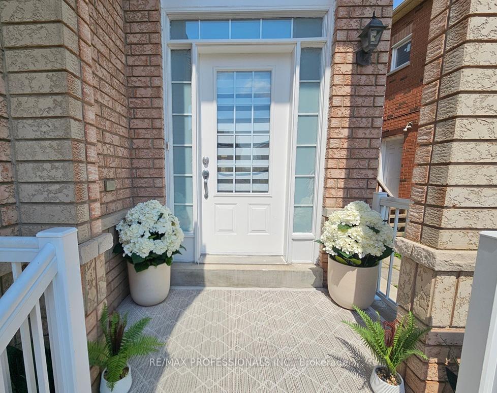 Photo 6 of 89 Calm Waters Crescent, Brampton, Madoc — HOMEH