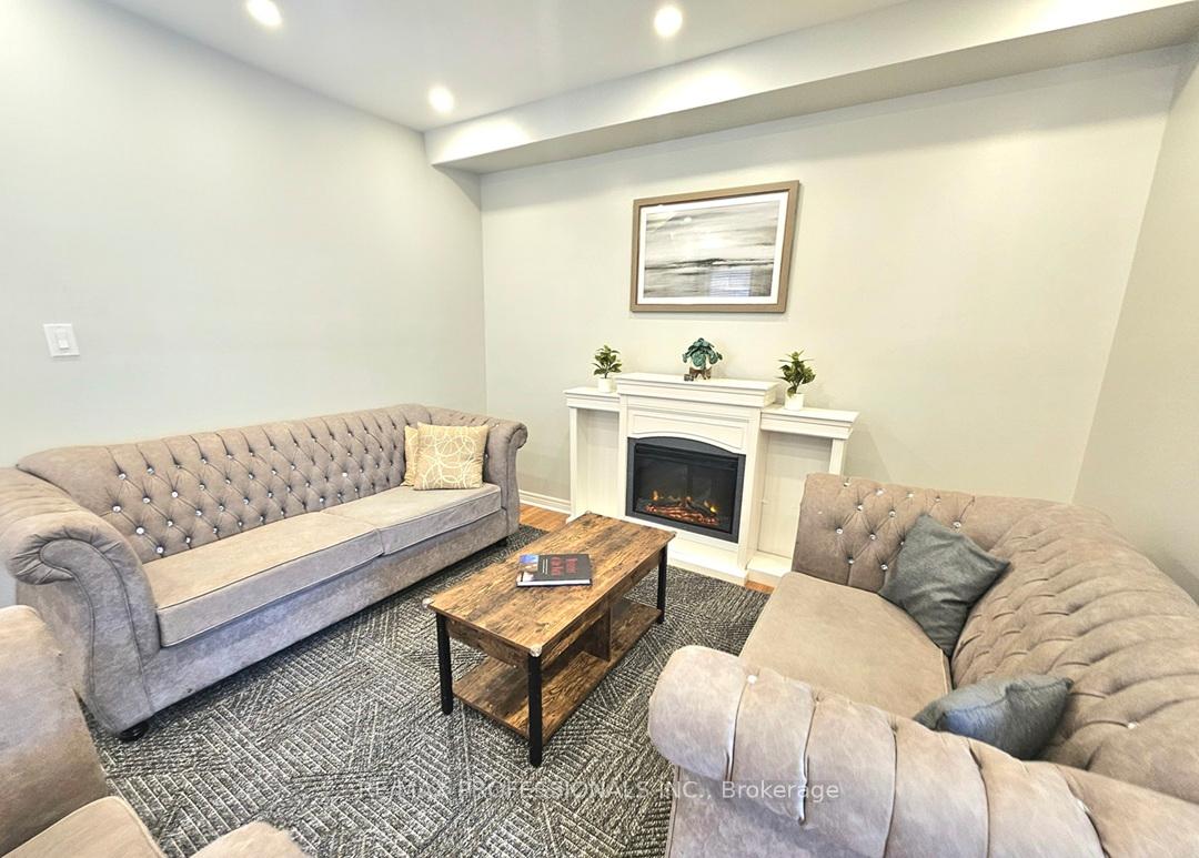 Photo 5 of 89 Calm Waters Crescent, Brampton, Madoc — HOMEH