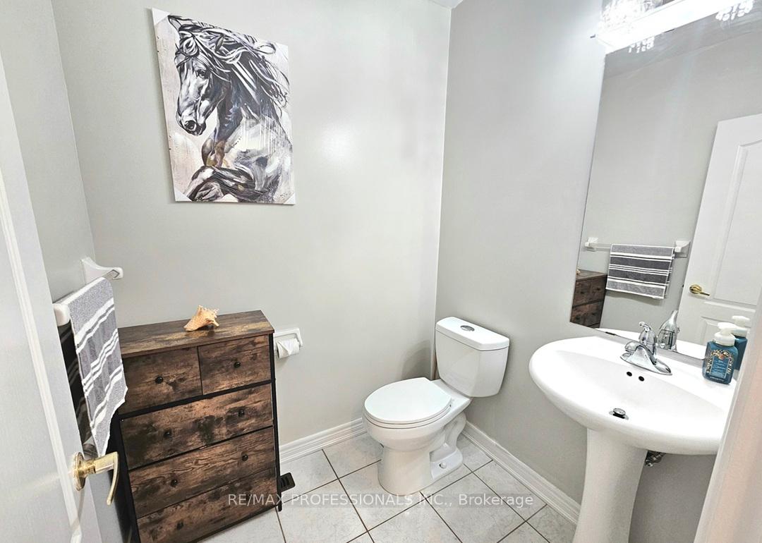 Photo 8 of 89 Calm Waters Crescent, Brampton, Madoc — HOMEH