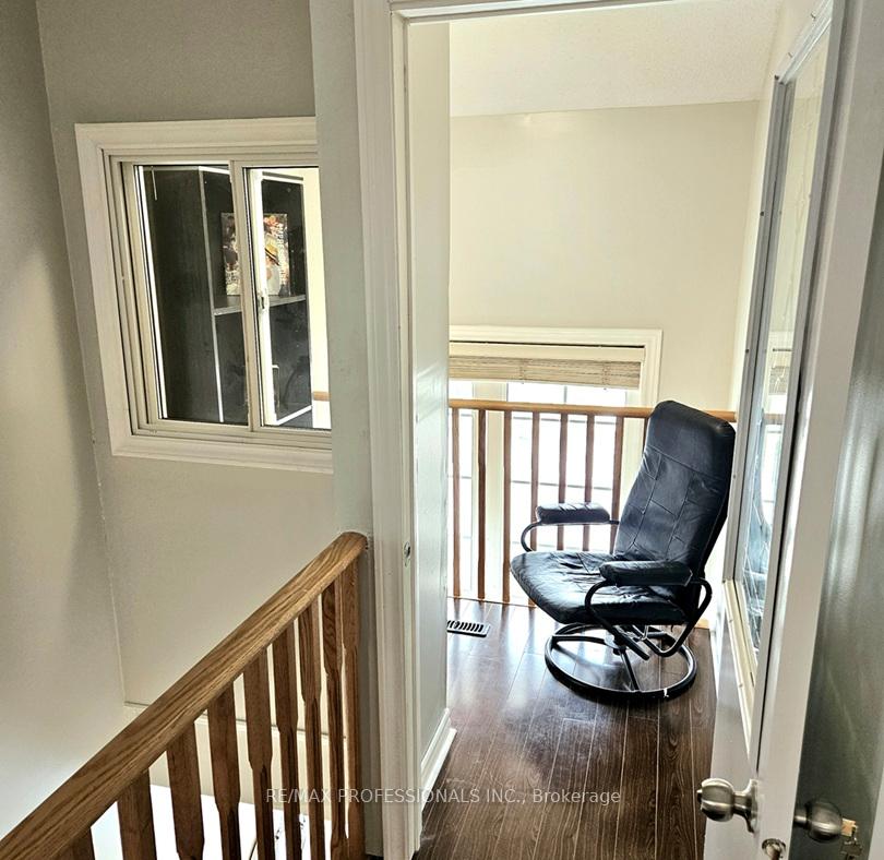 Photo 17 of 89 Calm Waters Crescent, Brampton, Madoc — HOMEH