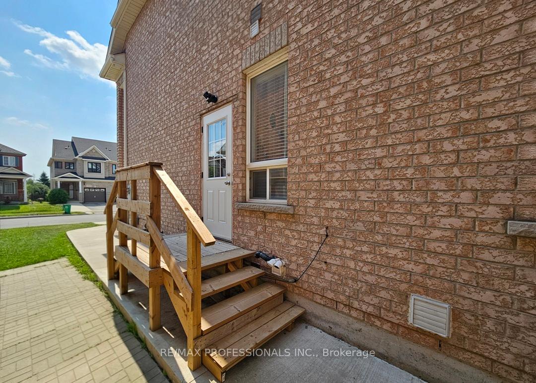 Photo 26 of 89 Calm Waters Crescent, Brampton, Madoc — HOMEH