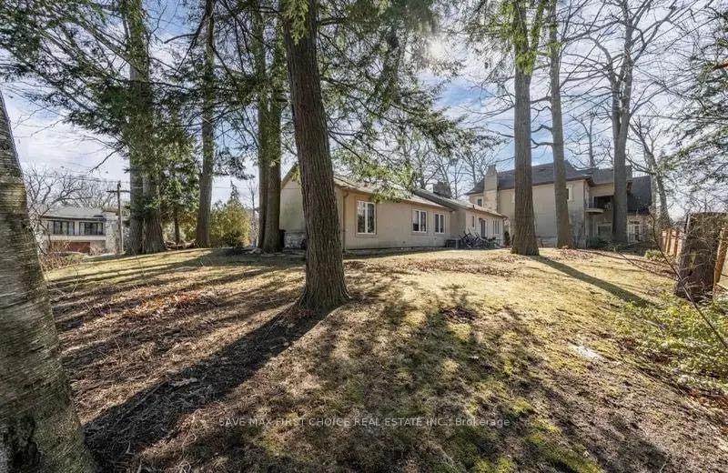 Photo 28 of 1249 Indian Road, Mississauga, Lorne Park — HOMEH