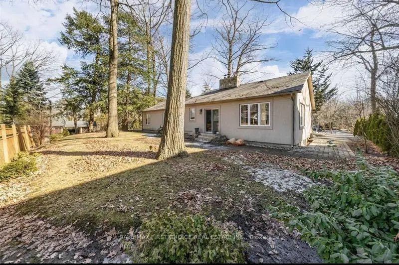 Photo 12 of 1249 Indian Road, Mississauga, Lorne Park — HOMEH