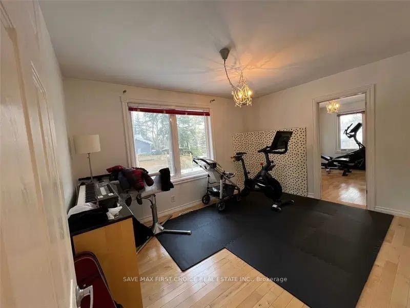 Photo 9 of 1249 Indian Road, Mississauga, Lorne Park — HOMEH