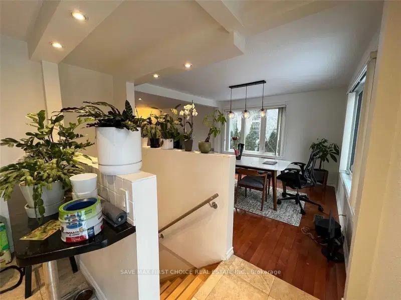 Photo 18 of 1249 Indian Road, Mississauga, Lorne Park — HOMEH