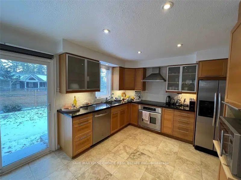 Photo 17 of 1249 Indian Road, Mississauga, Lorne Park — HOMEH